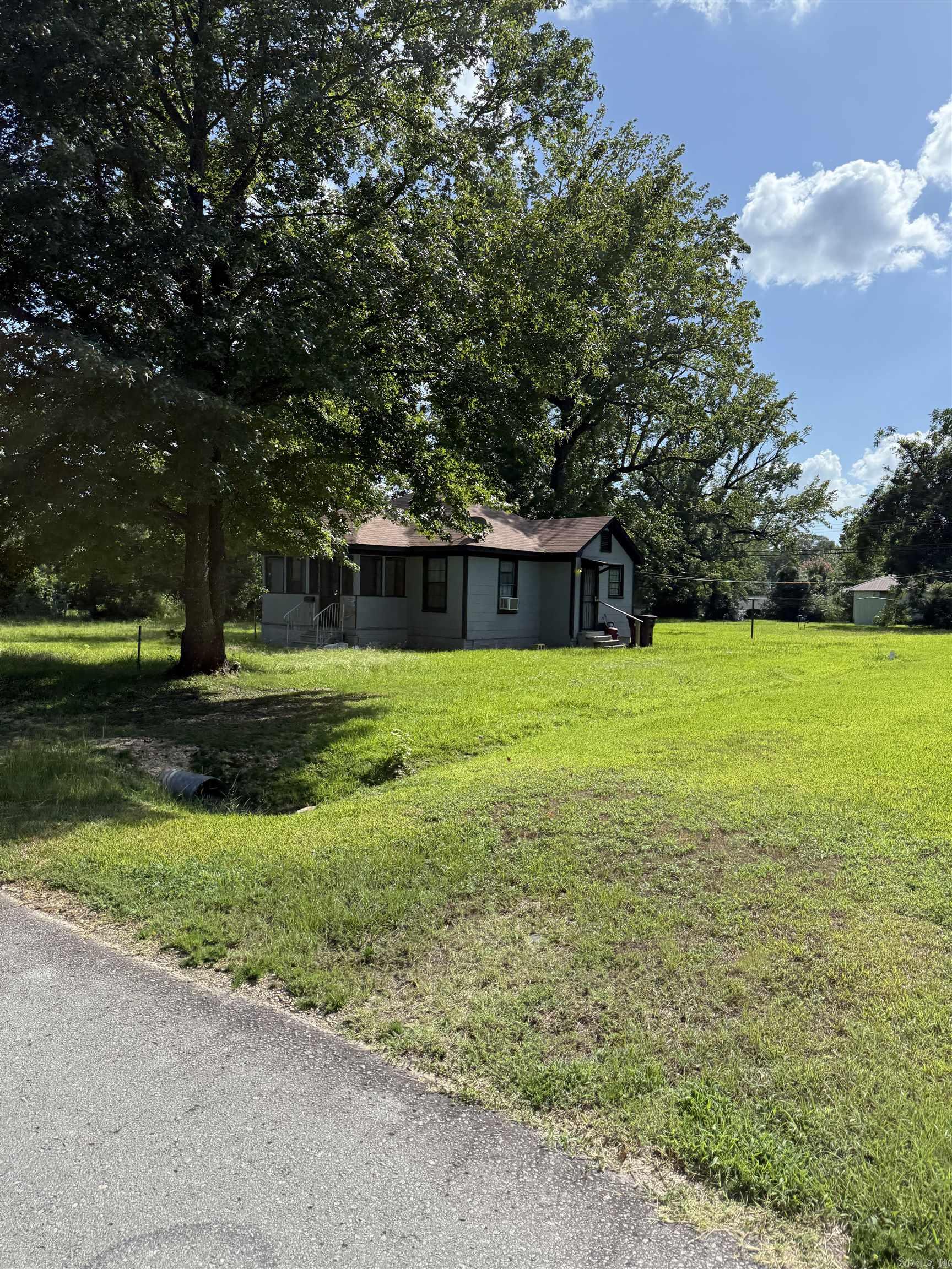 308 N Mississippi St  Crossett, AR