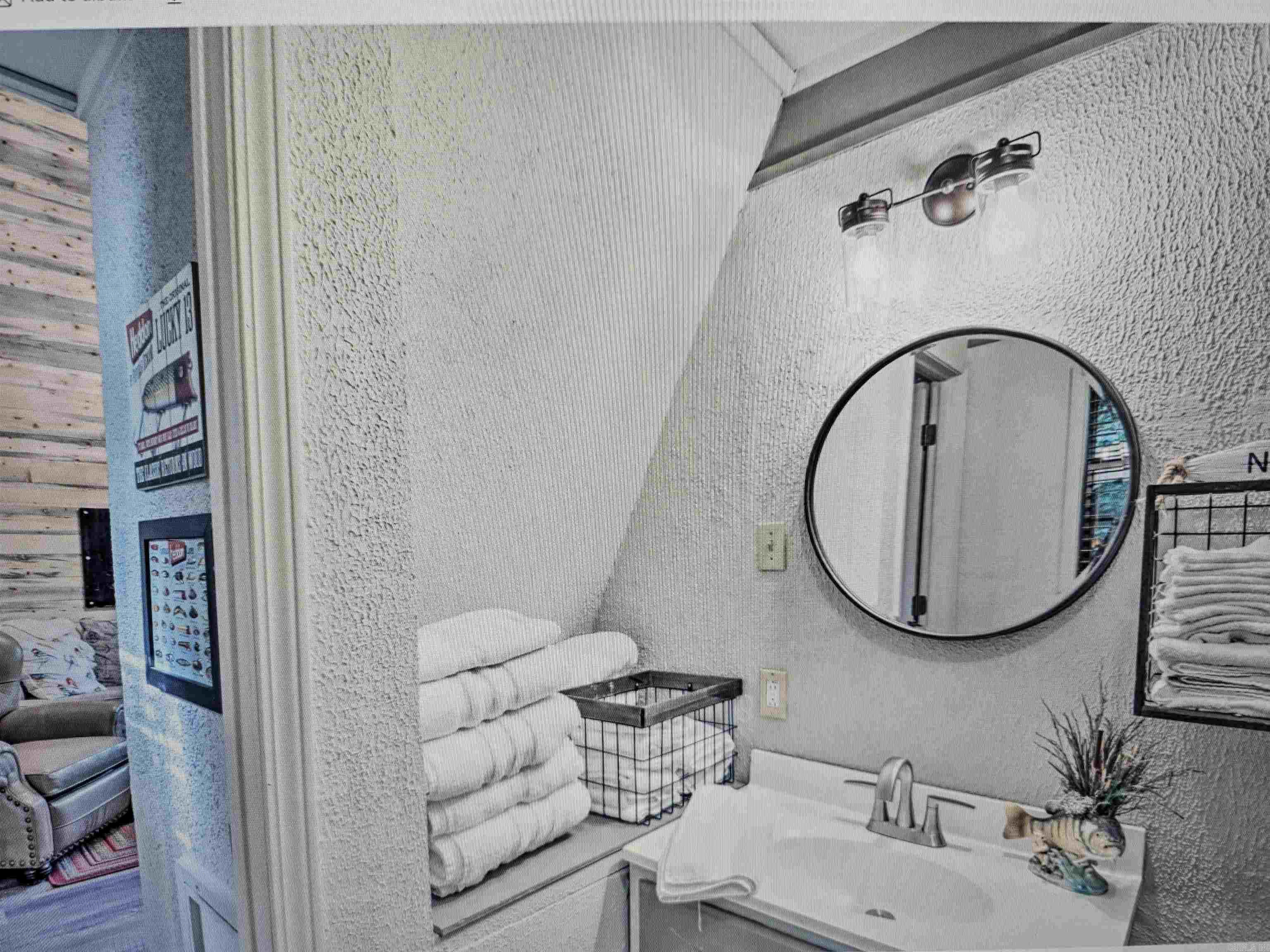 19 Elm Street  Greers Ferry, AR