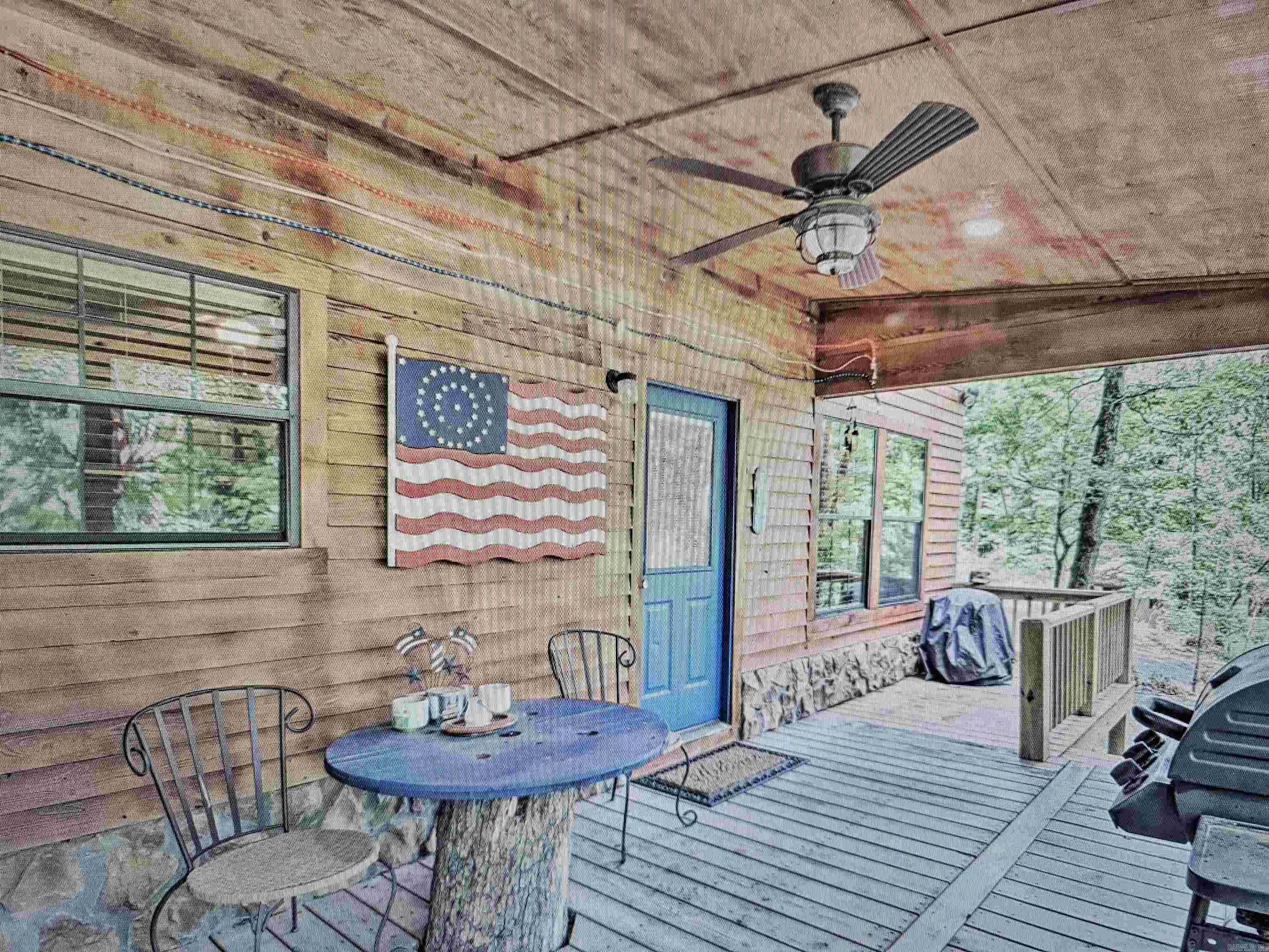 19 Elm Street  Greers Ferry, AR