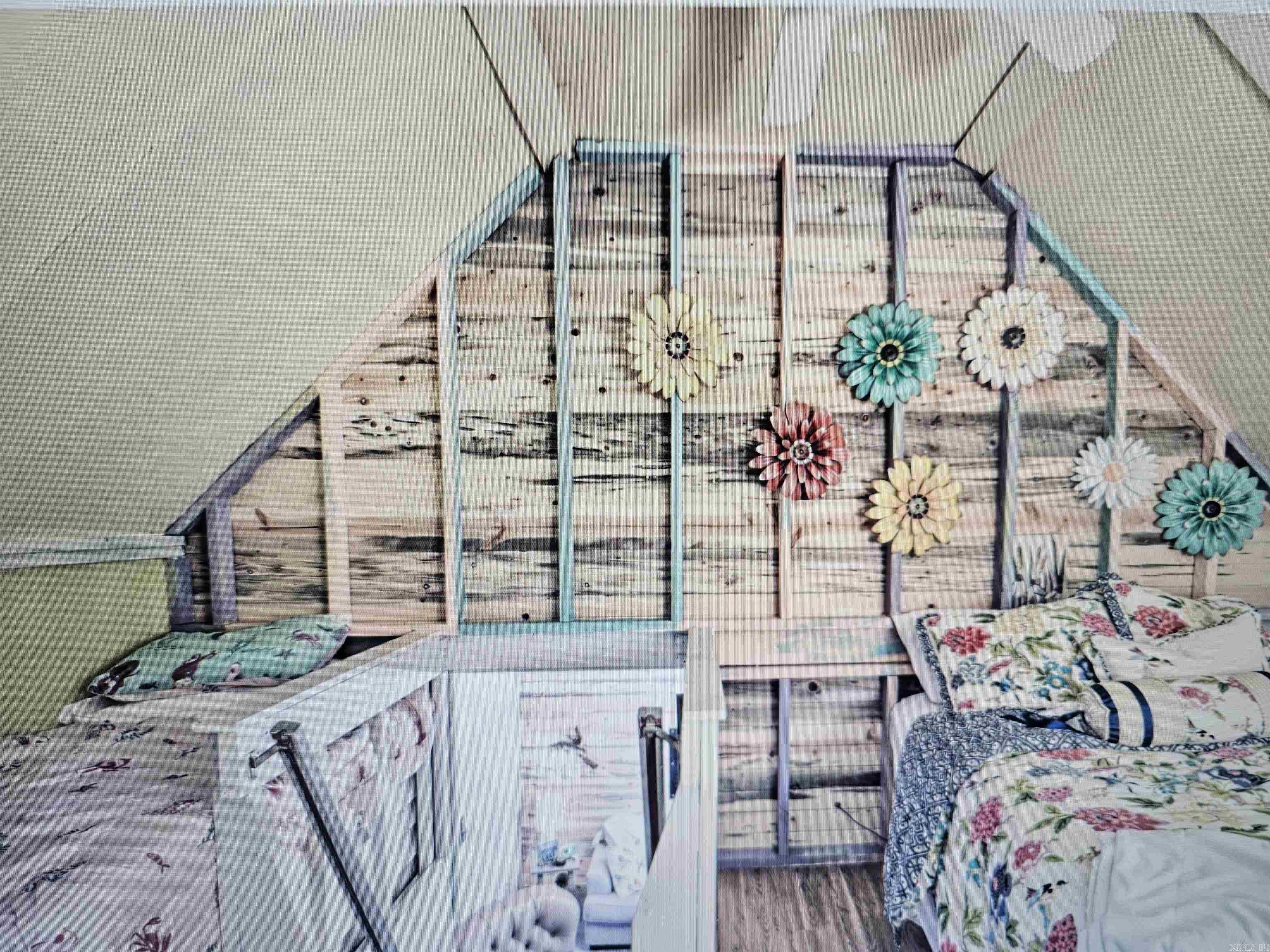 19 Elm Street  Greers Ferry, AR