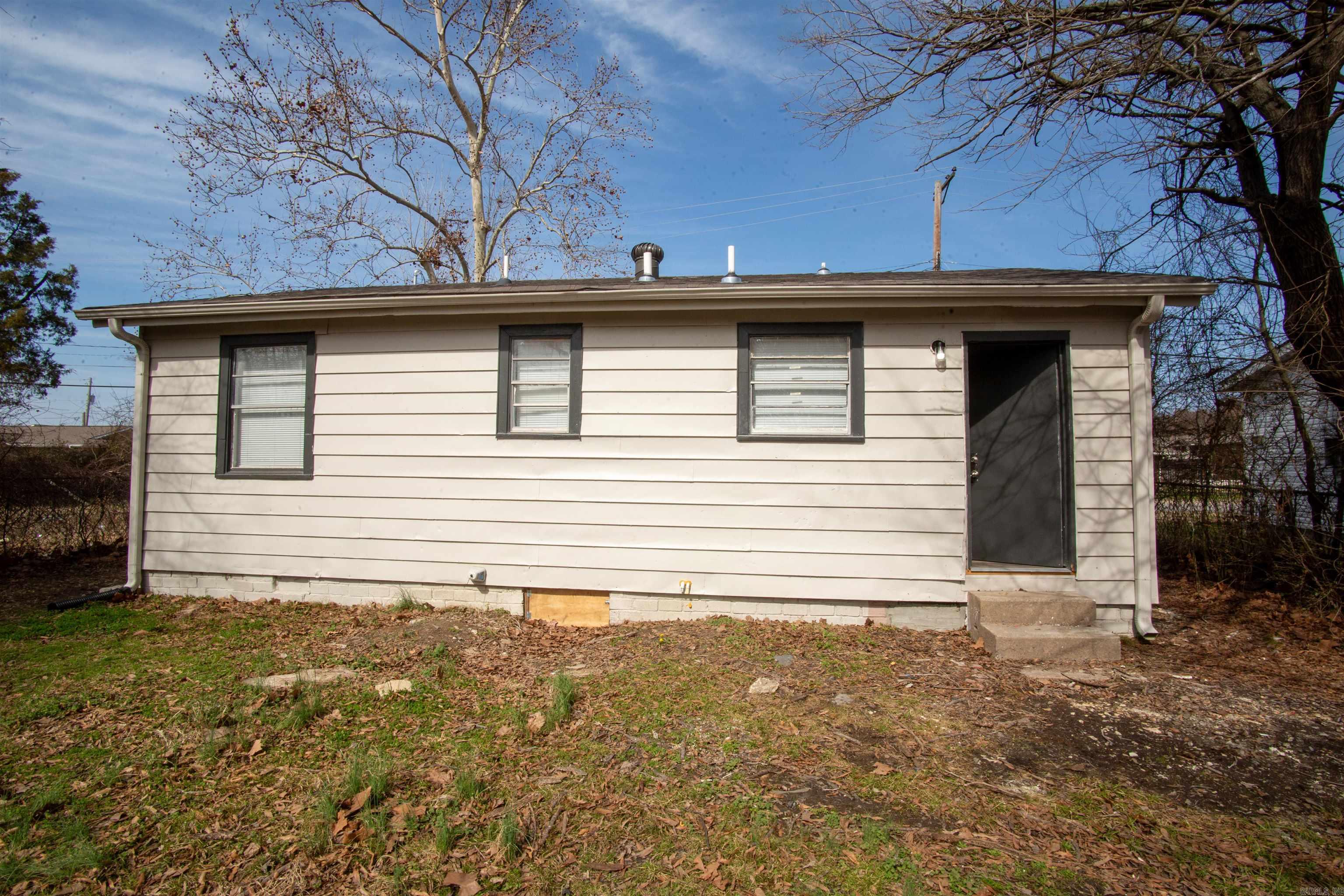 914 E 17th  North Little Rock, AR