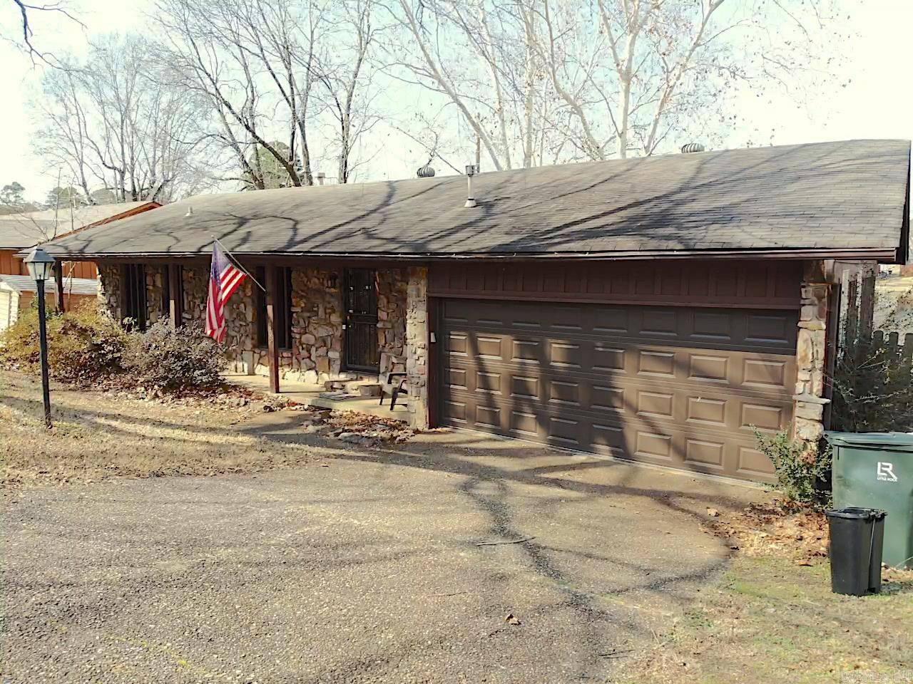 1406 E Twin Lakes  Little Rock, AR