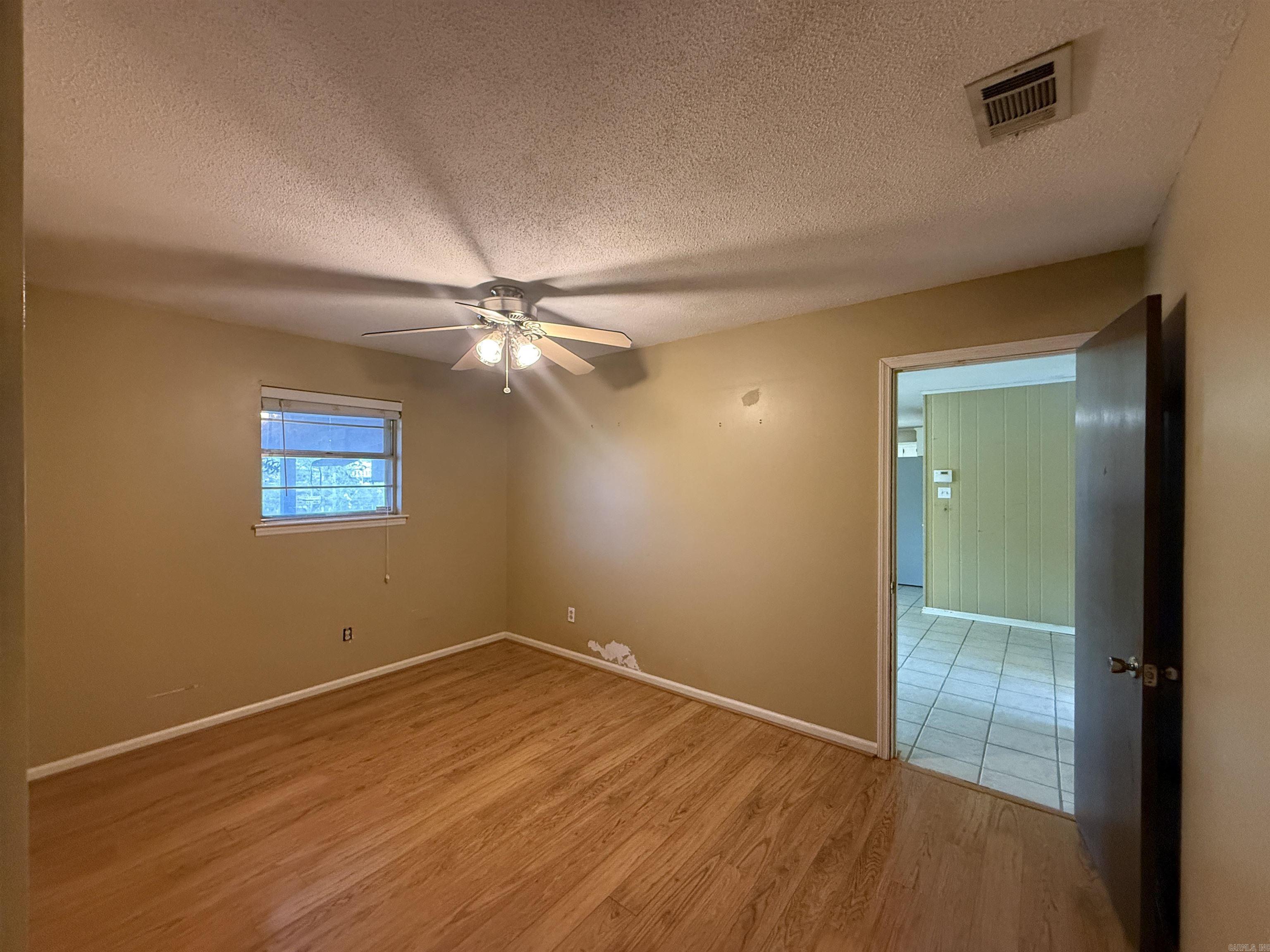 1406 E Twin Lakes  Little Rock, AR