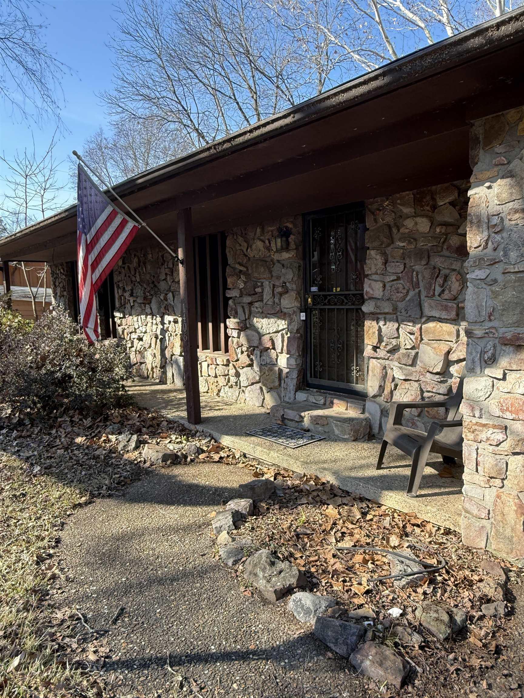 1406 E Twin Lakes  Little Rock, AR