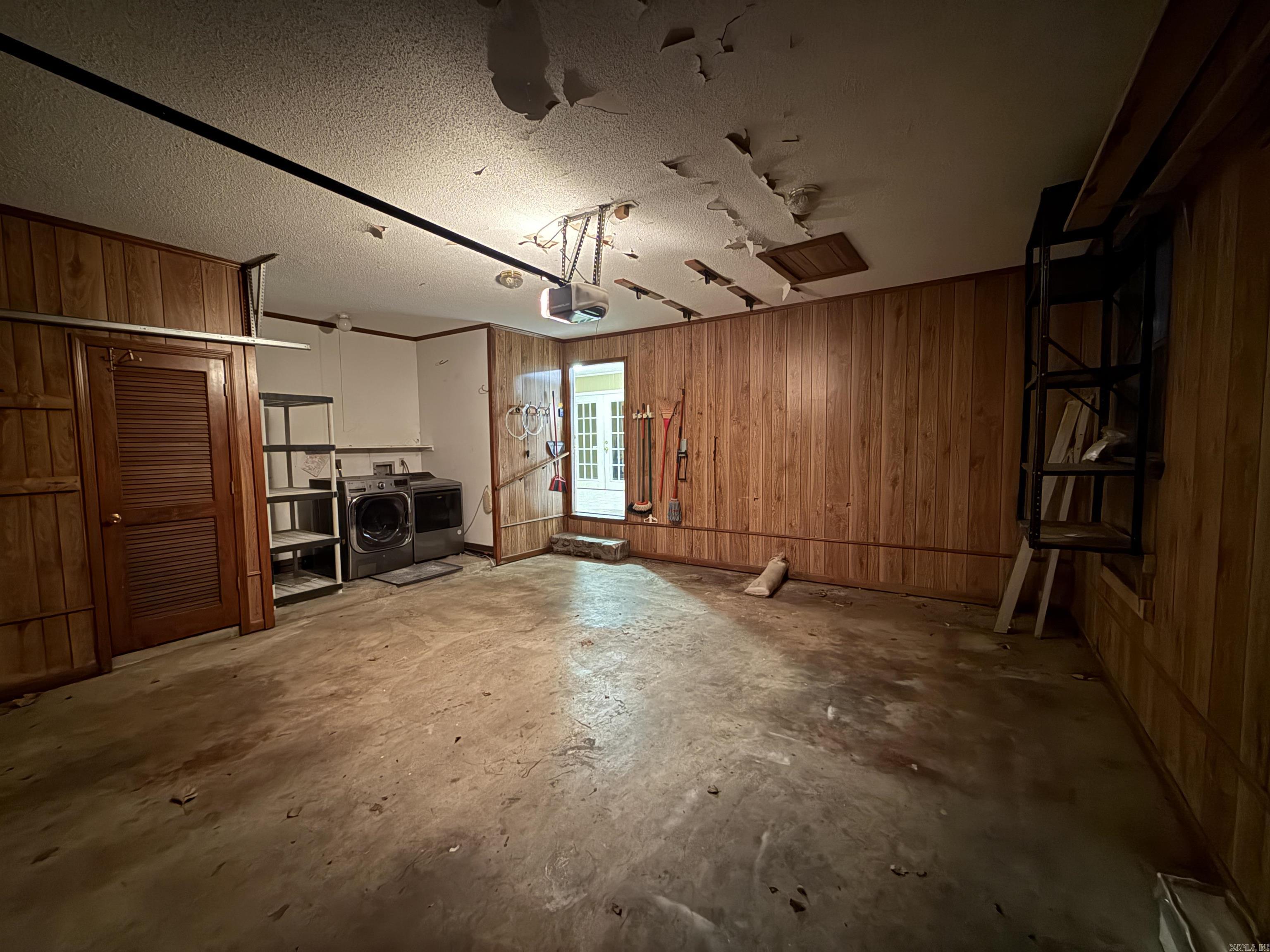 1406 E Twin Lakes  Little Rock, AR