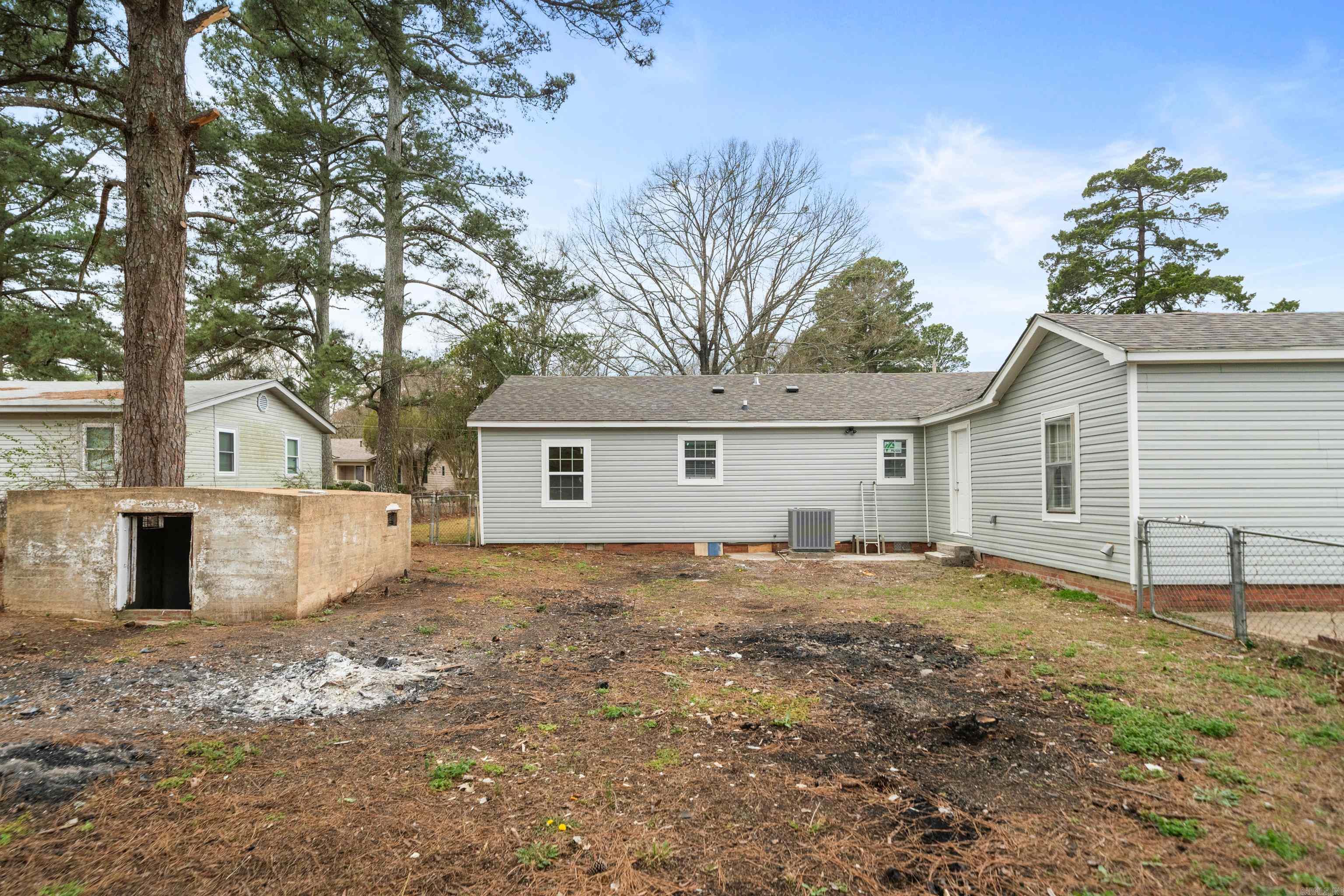 1304 Peach  Hope, AR