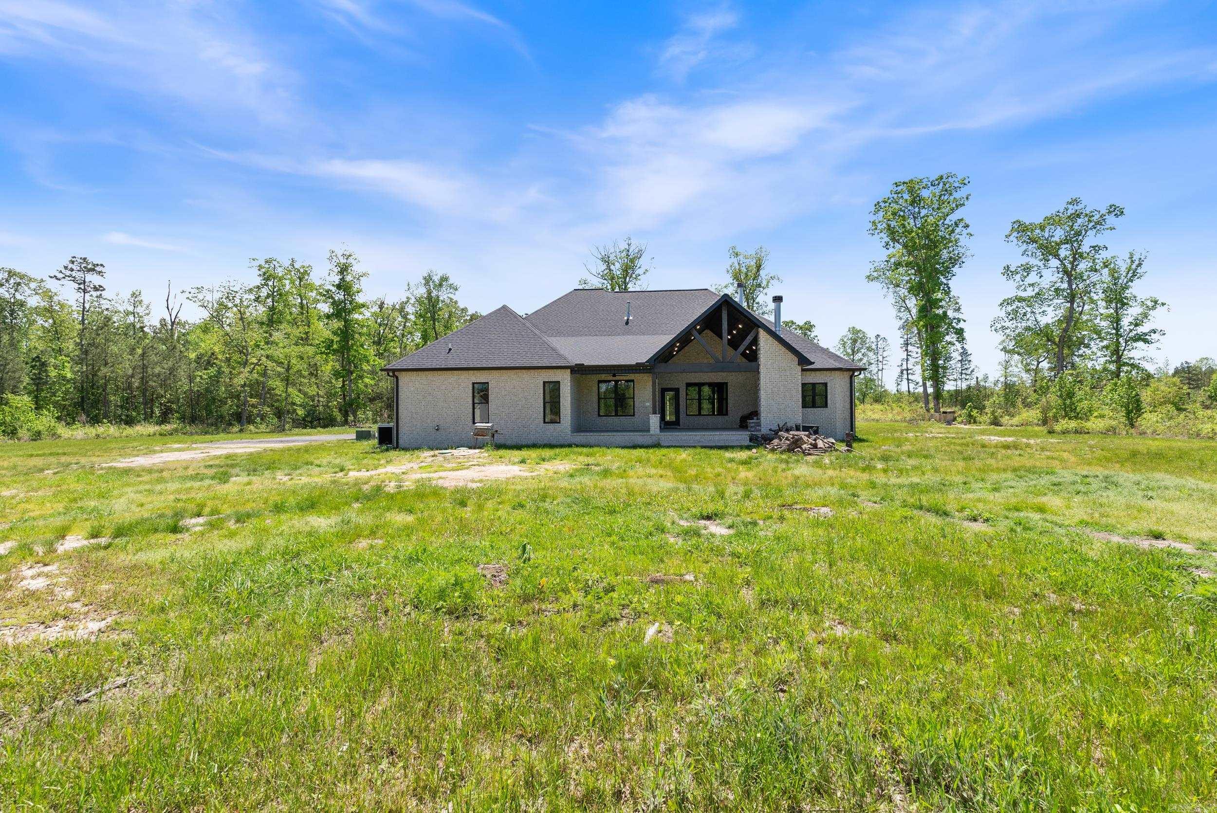 8899 Grant County Rd 75  Sheridan, AR