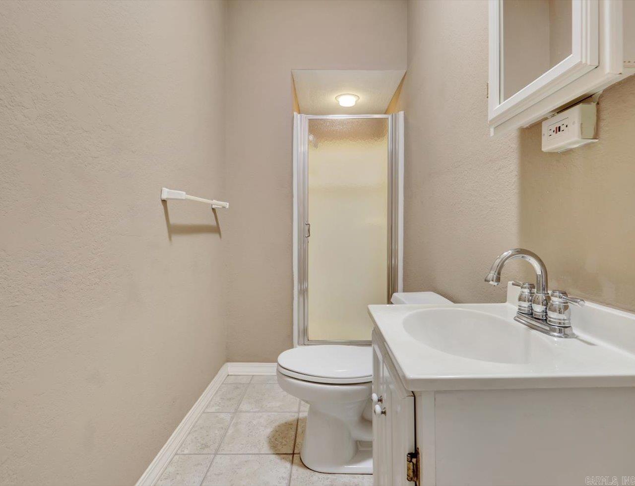 120 Pineapple  Hot Springs, AR