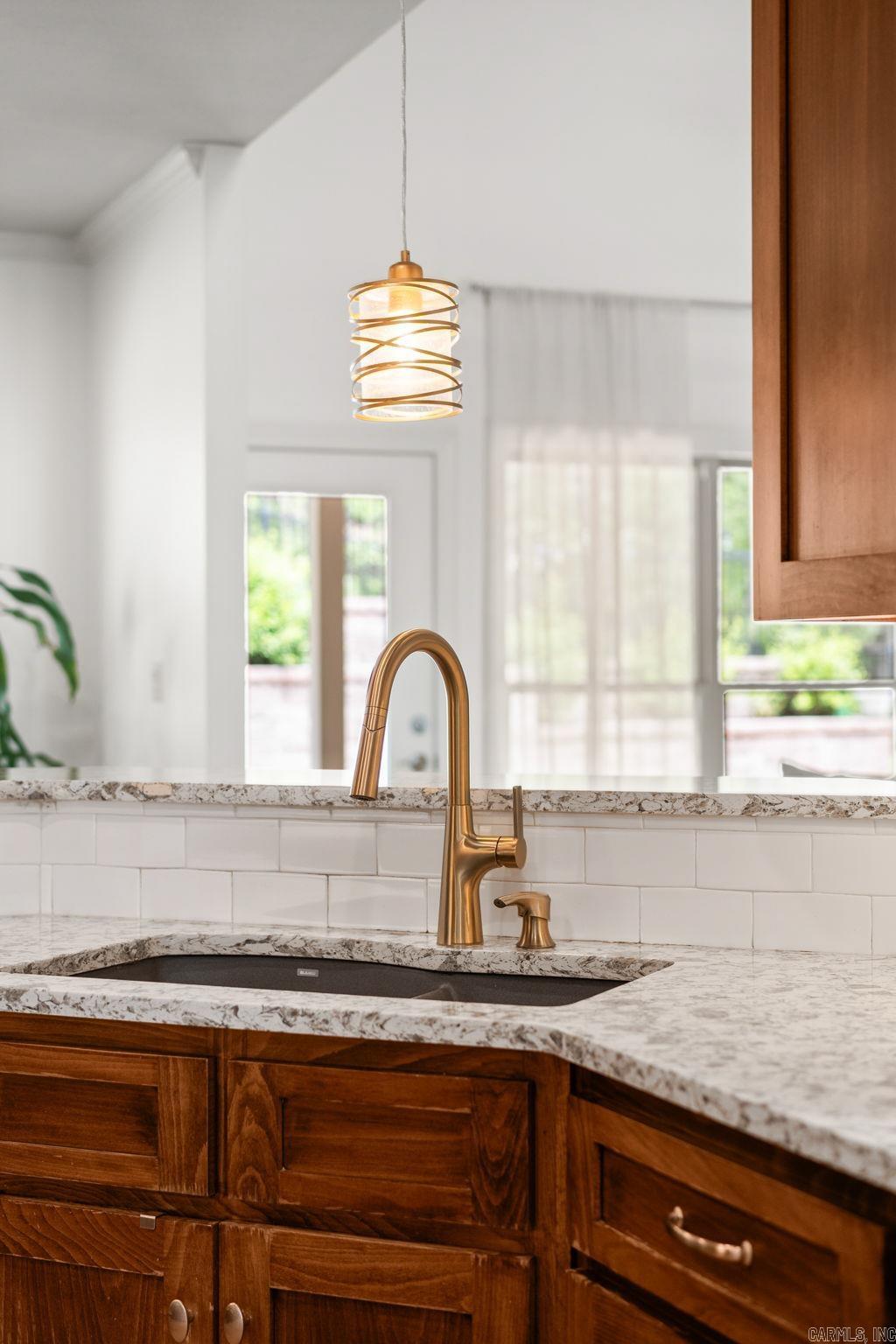 13812 Foxfield  Little Rock, AR