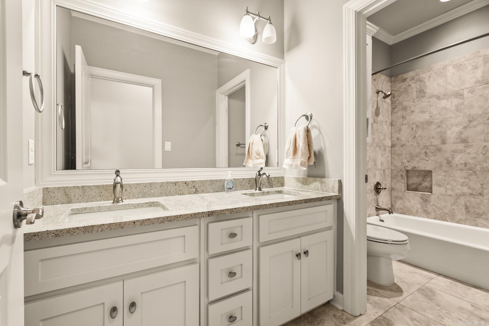 13812 Foxfield  Little Rock, AR