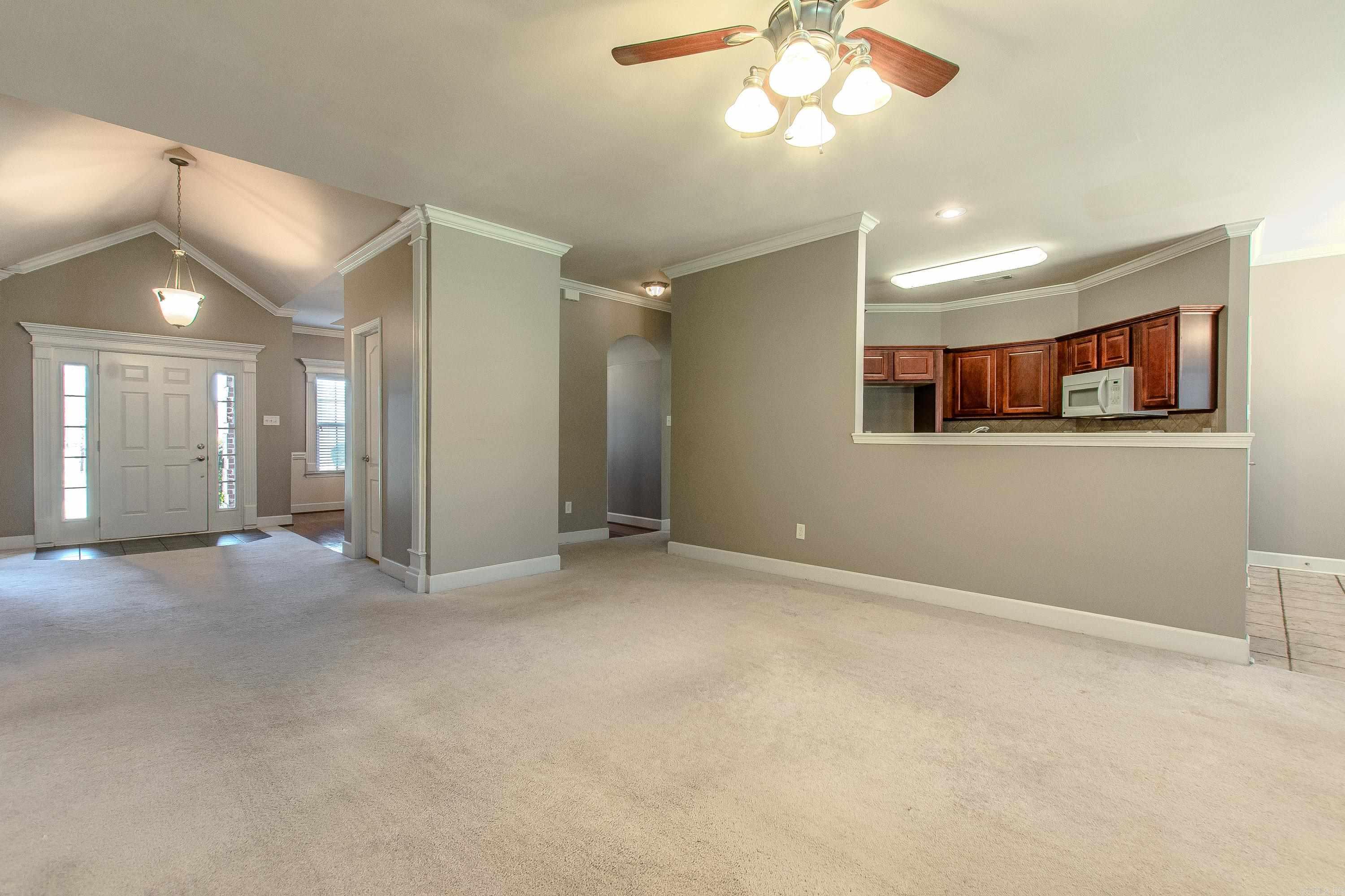 3211 Moonlighting Place Drive  Bryant, AR