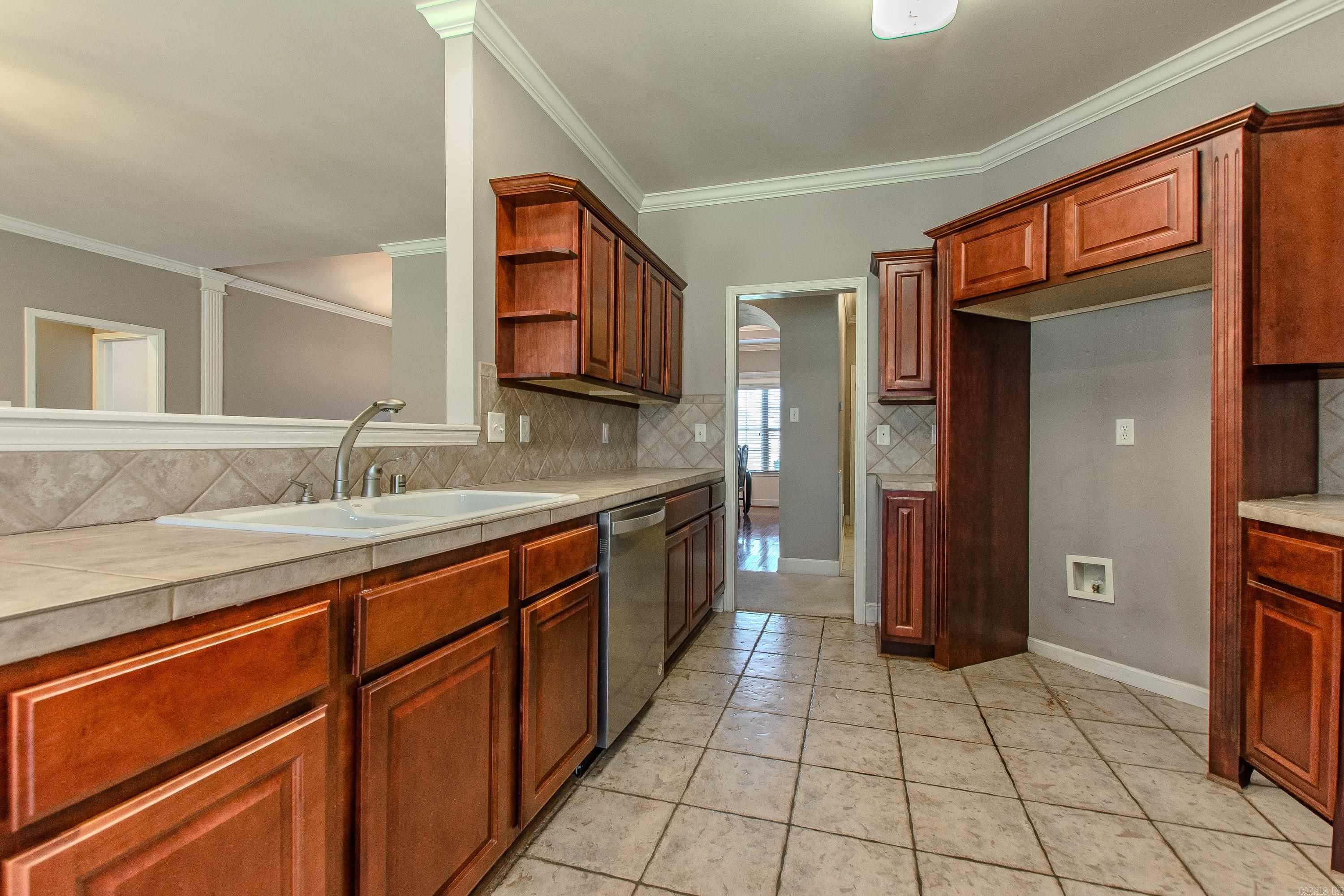 3211 Moonlighting Place Drive  Bryant, AR