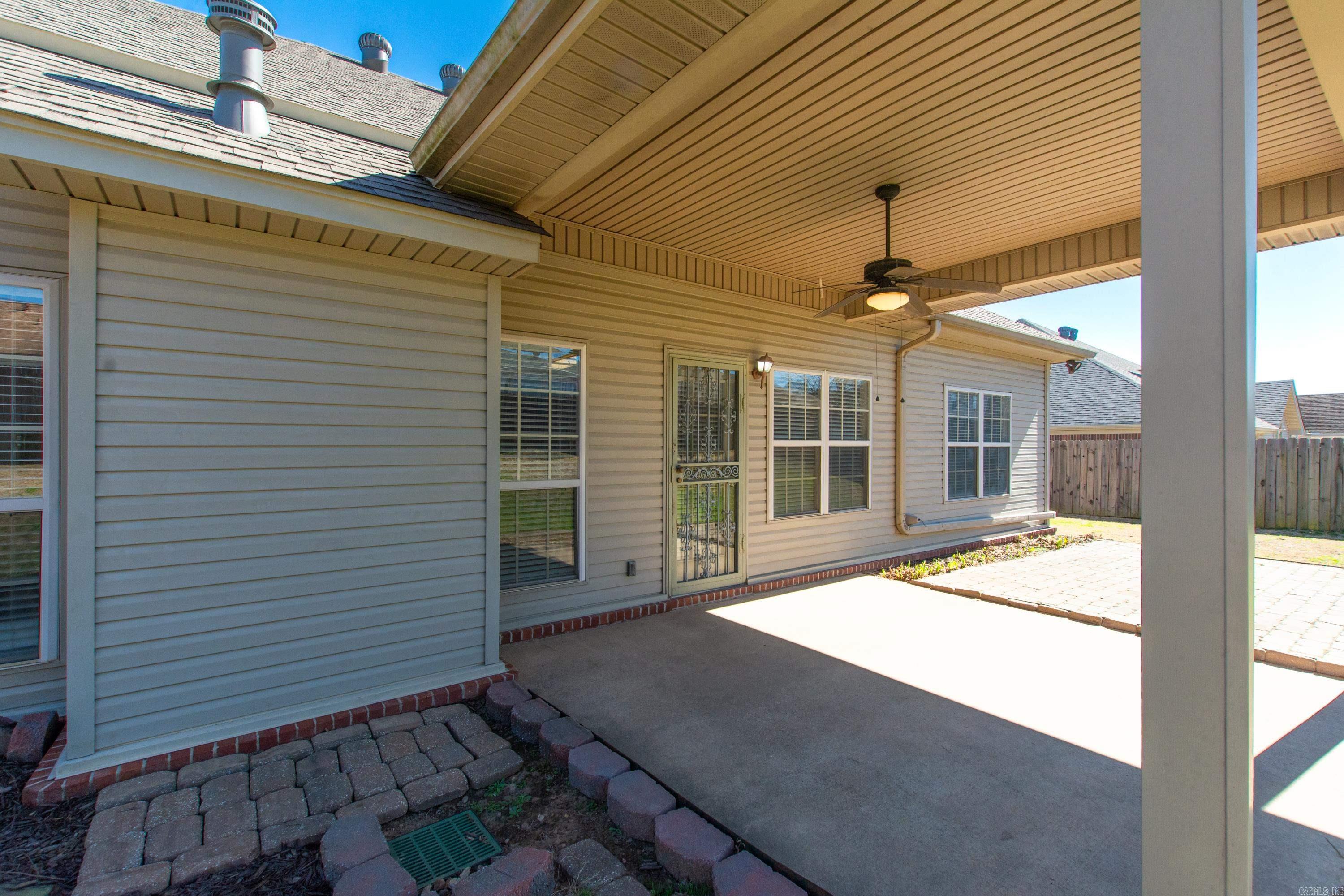 3211 Moonlighting Place Drive  Bryant, AR