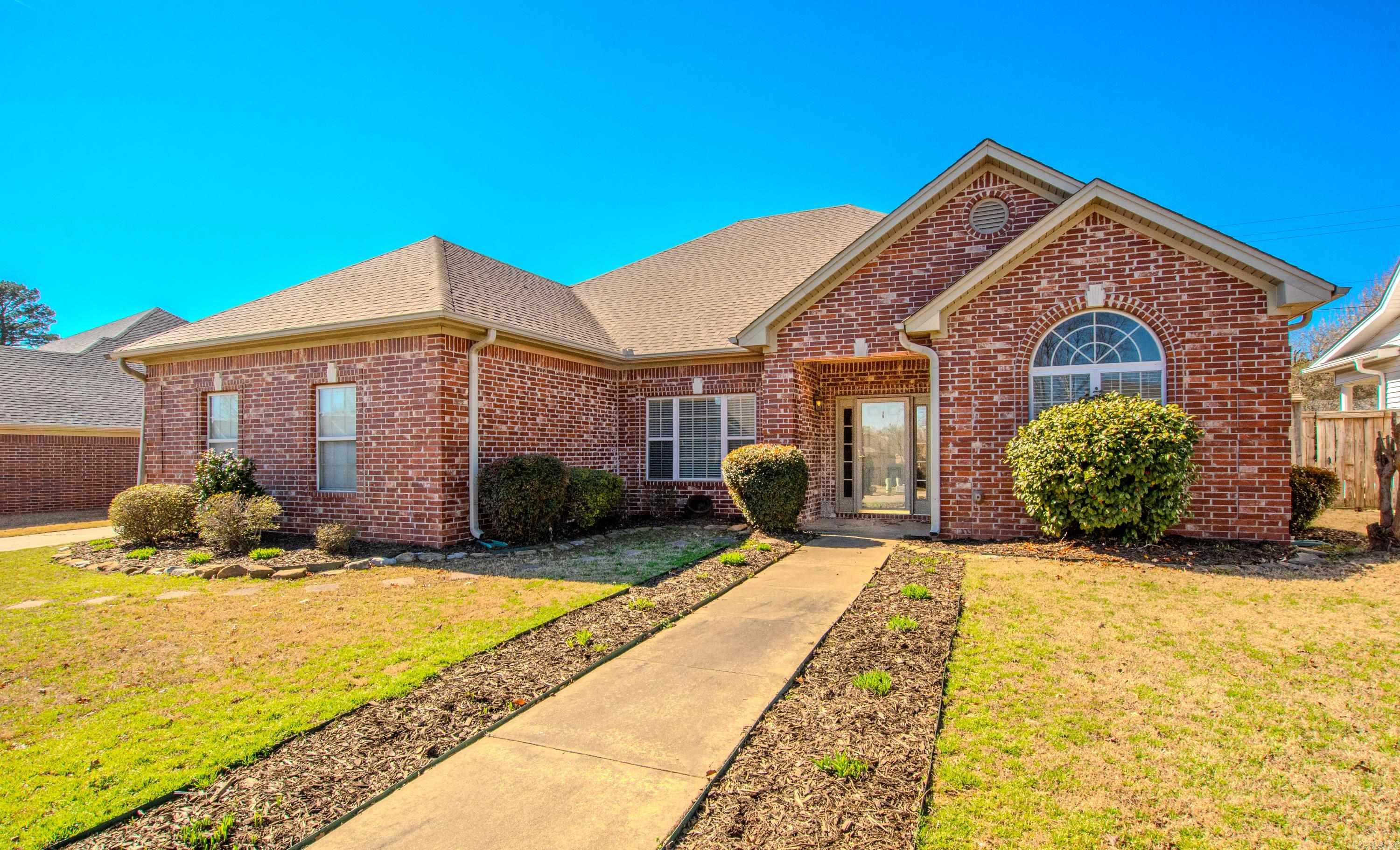 3211 Moonlighting Place Drive  Bryant, AR