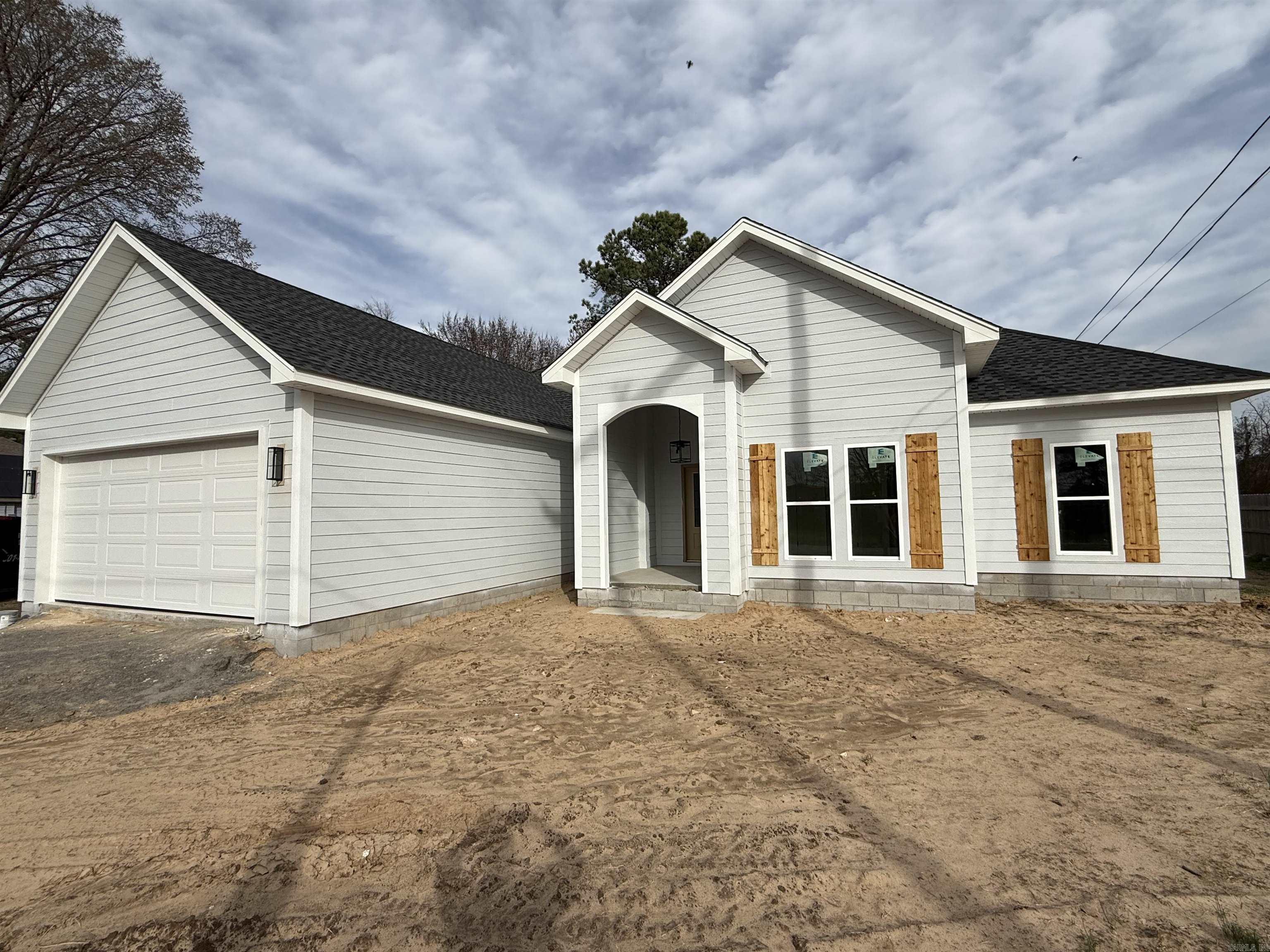 706 N Cedar  Morrilton, AR