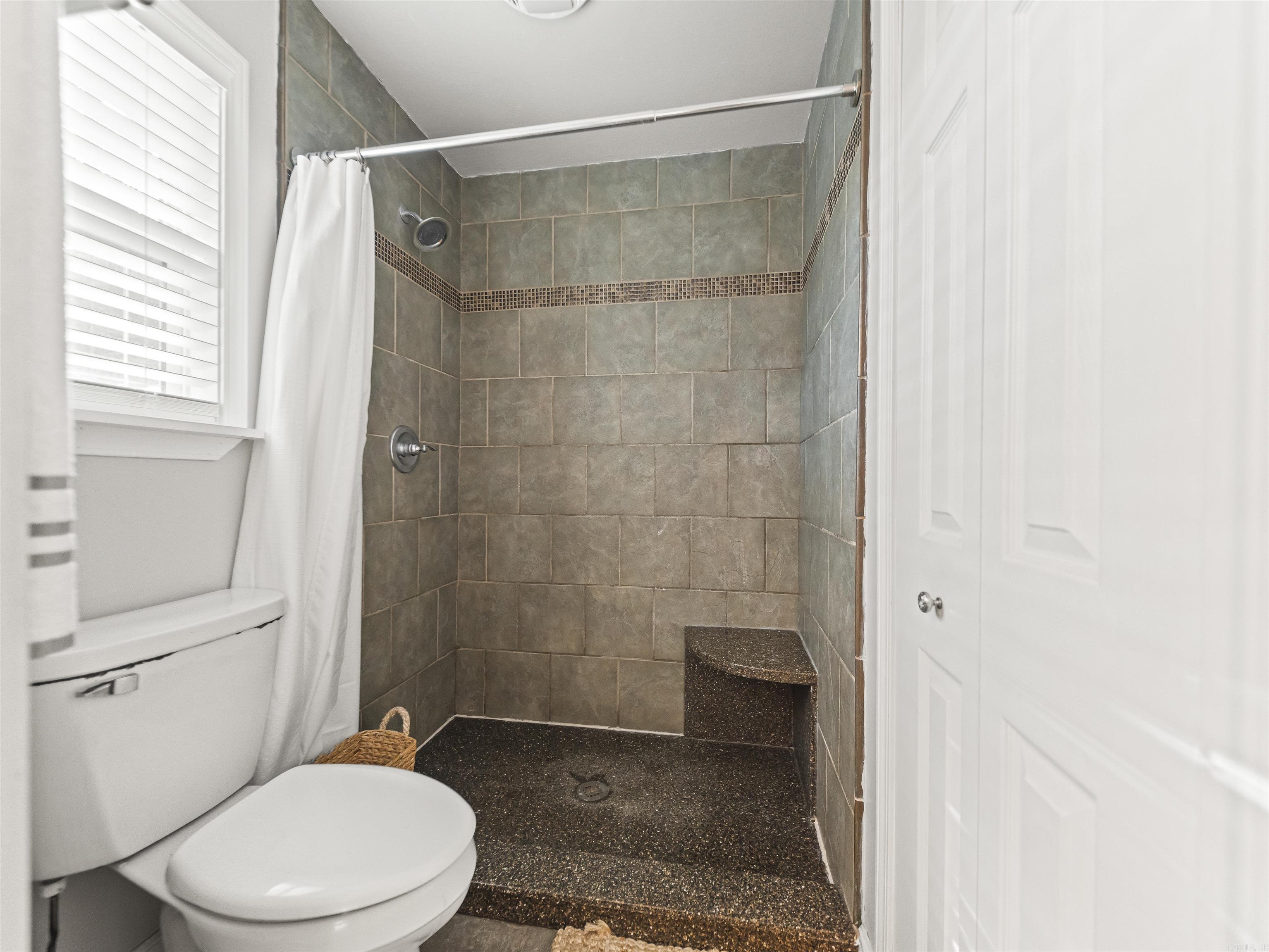 220 SUNSET BAY  Hot Springs, AR