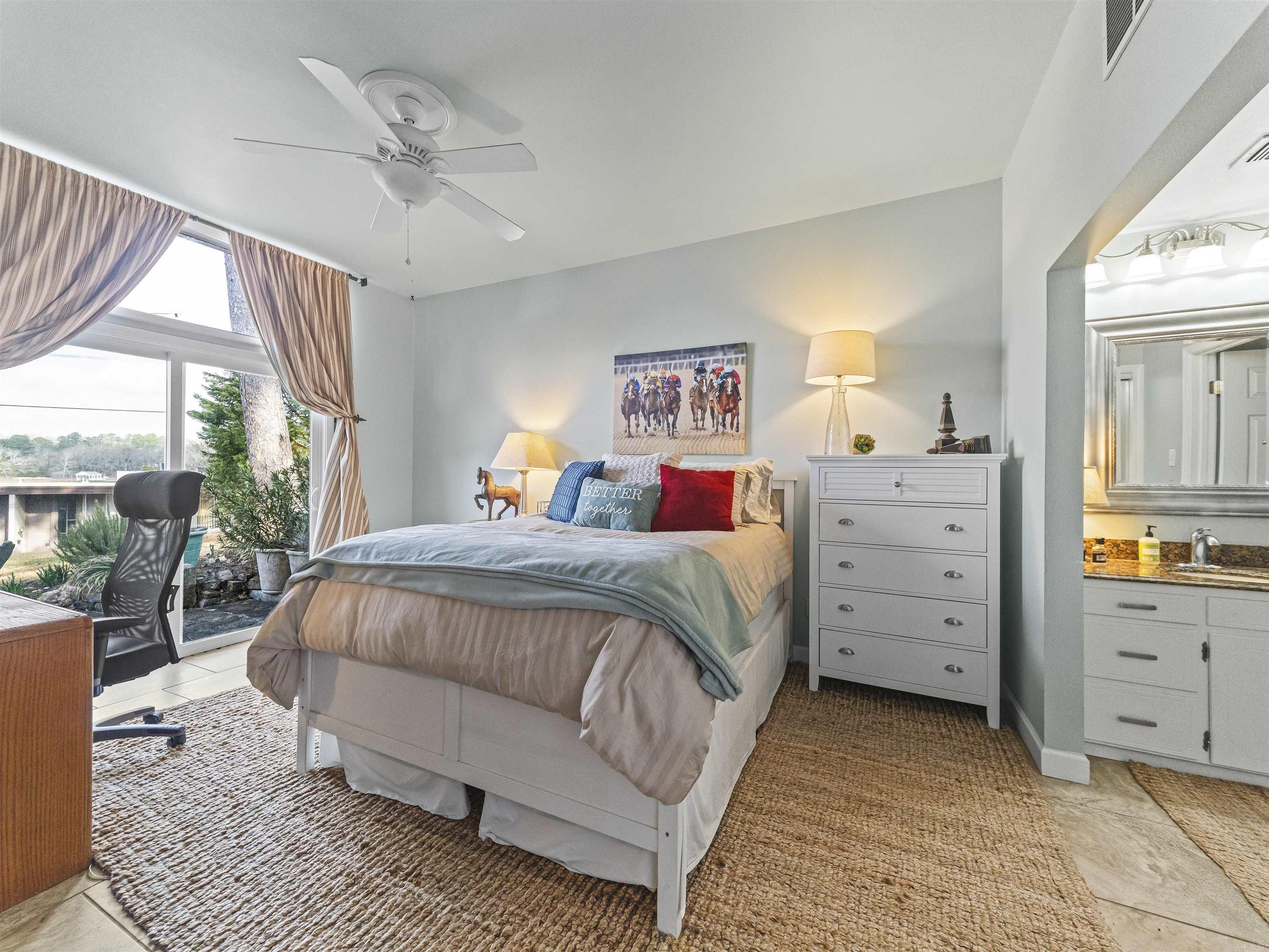 220 SUNSET BAY  Hot Springs, AR