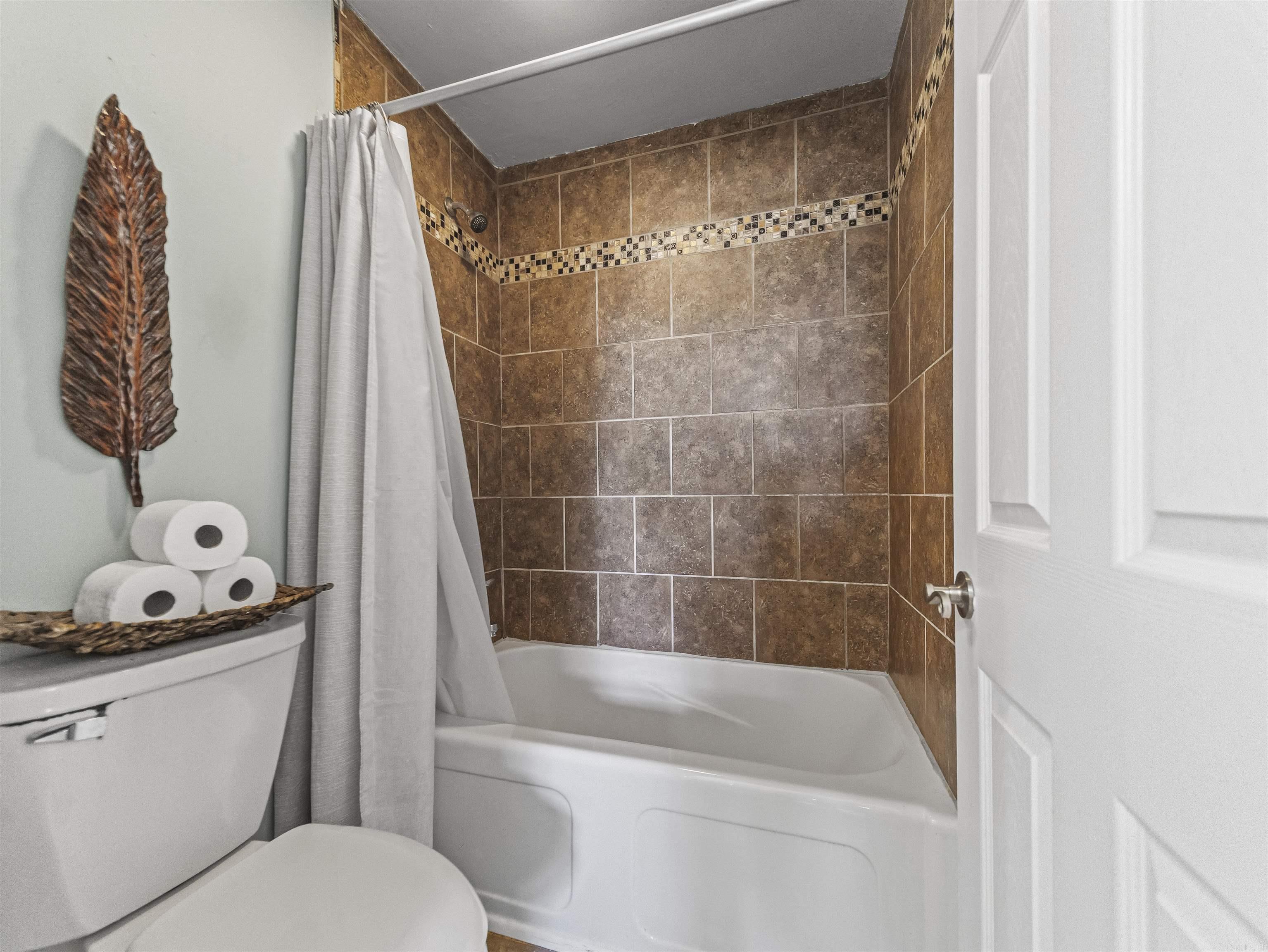 220 SUNSET BAY  Hot Springs, AR