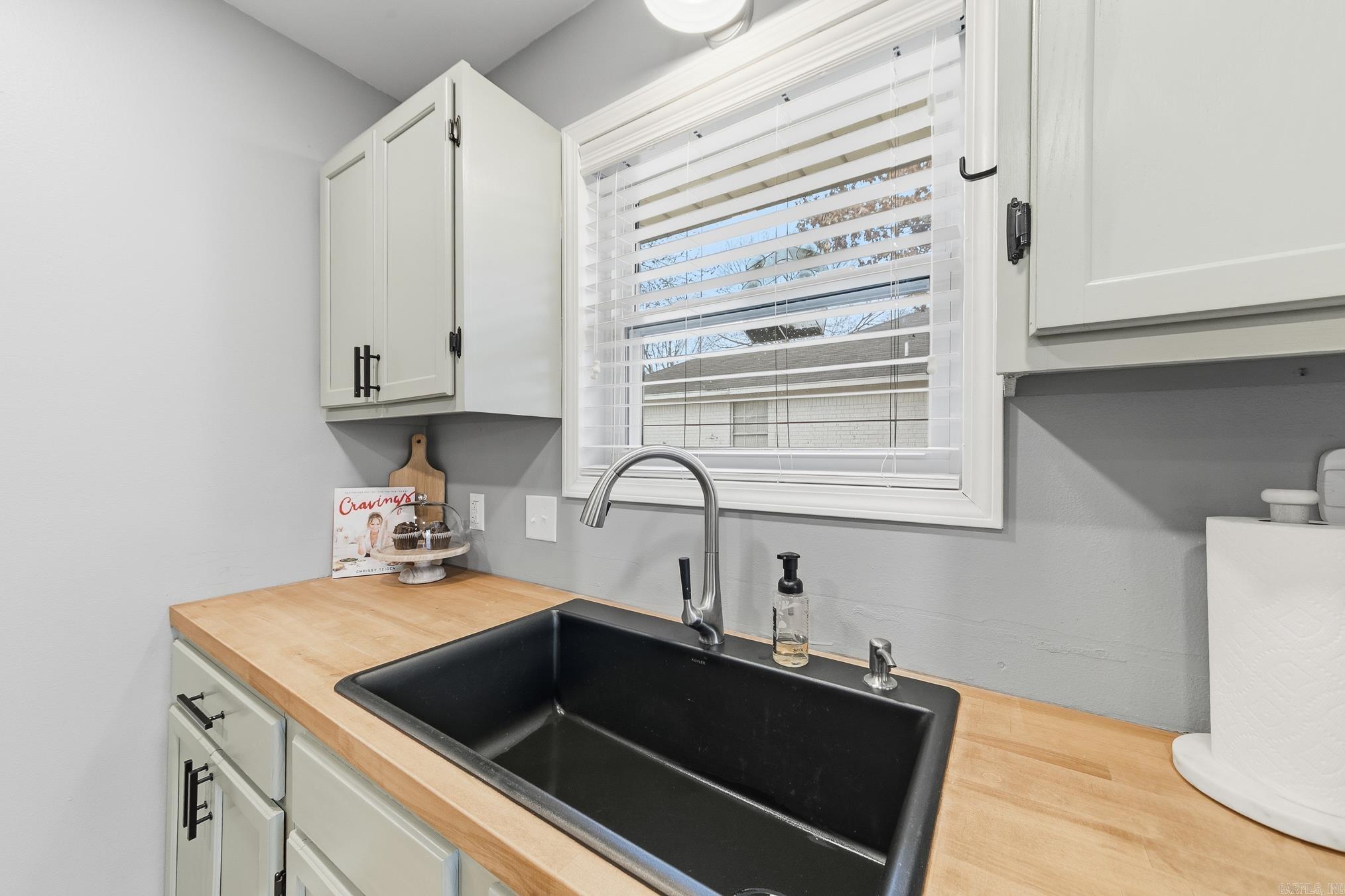 2220 Rainbow  Conway, AR