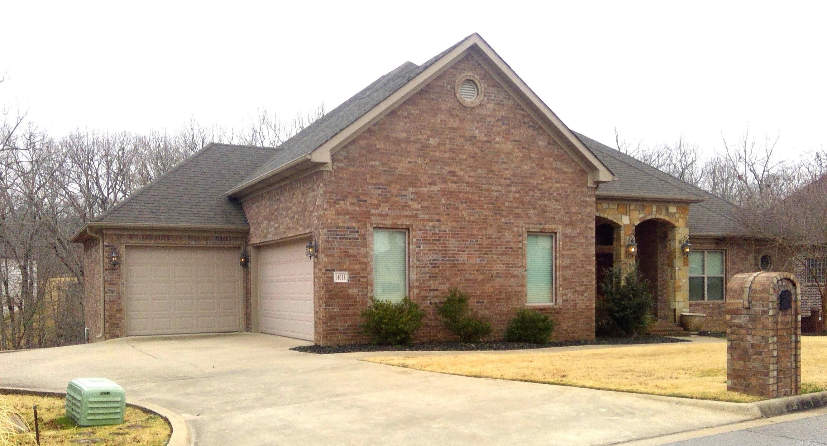14025 Overcreek  Little Rock, AR