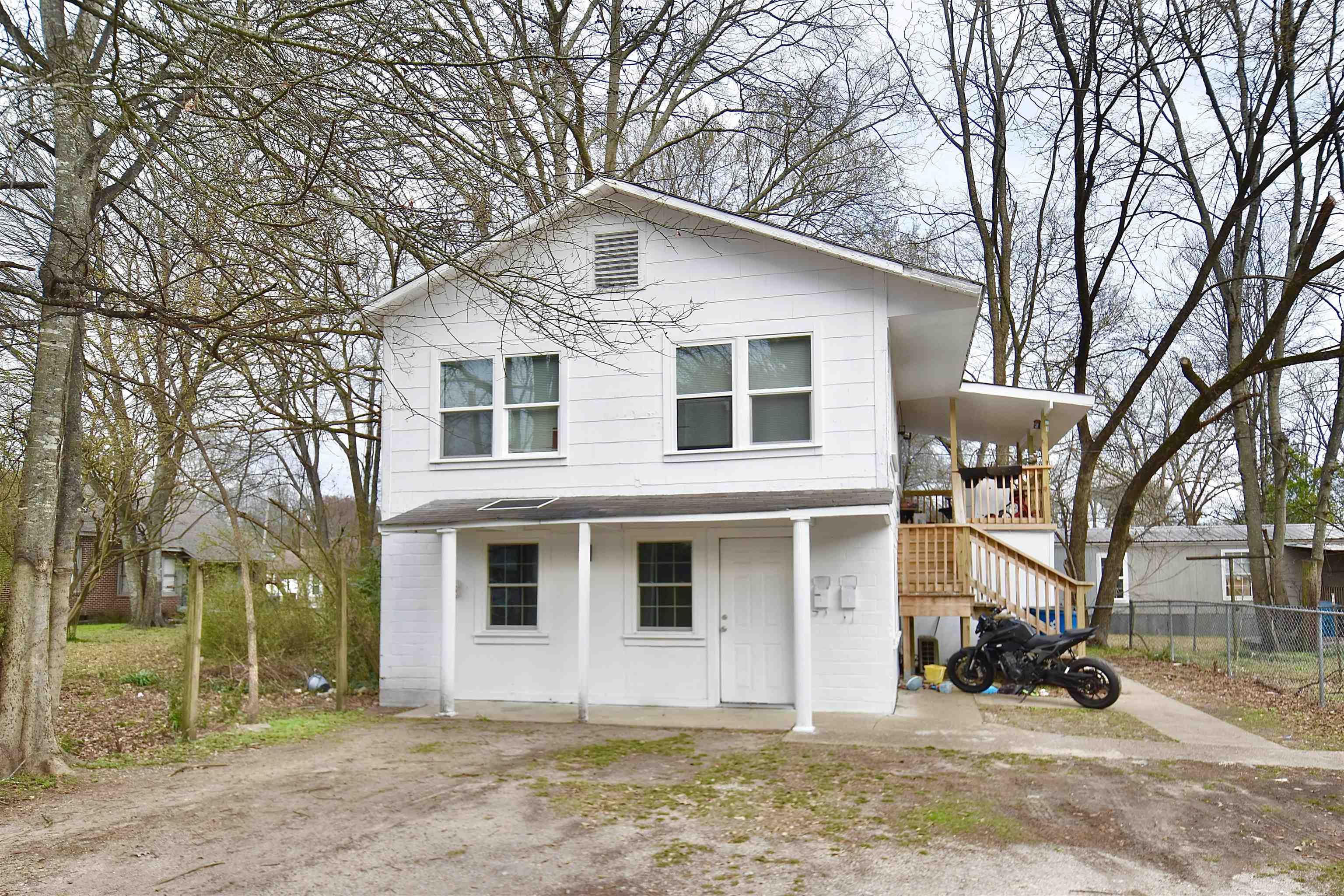 1221 & 1221-1/2 Georgia  Malvern, AR