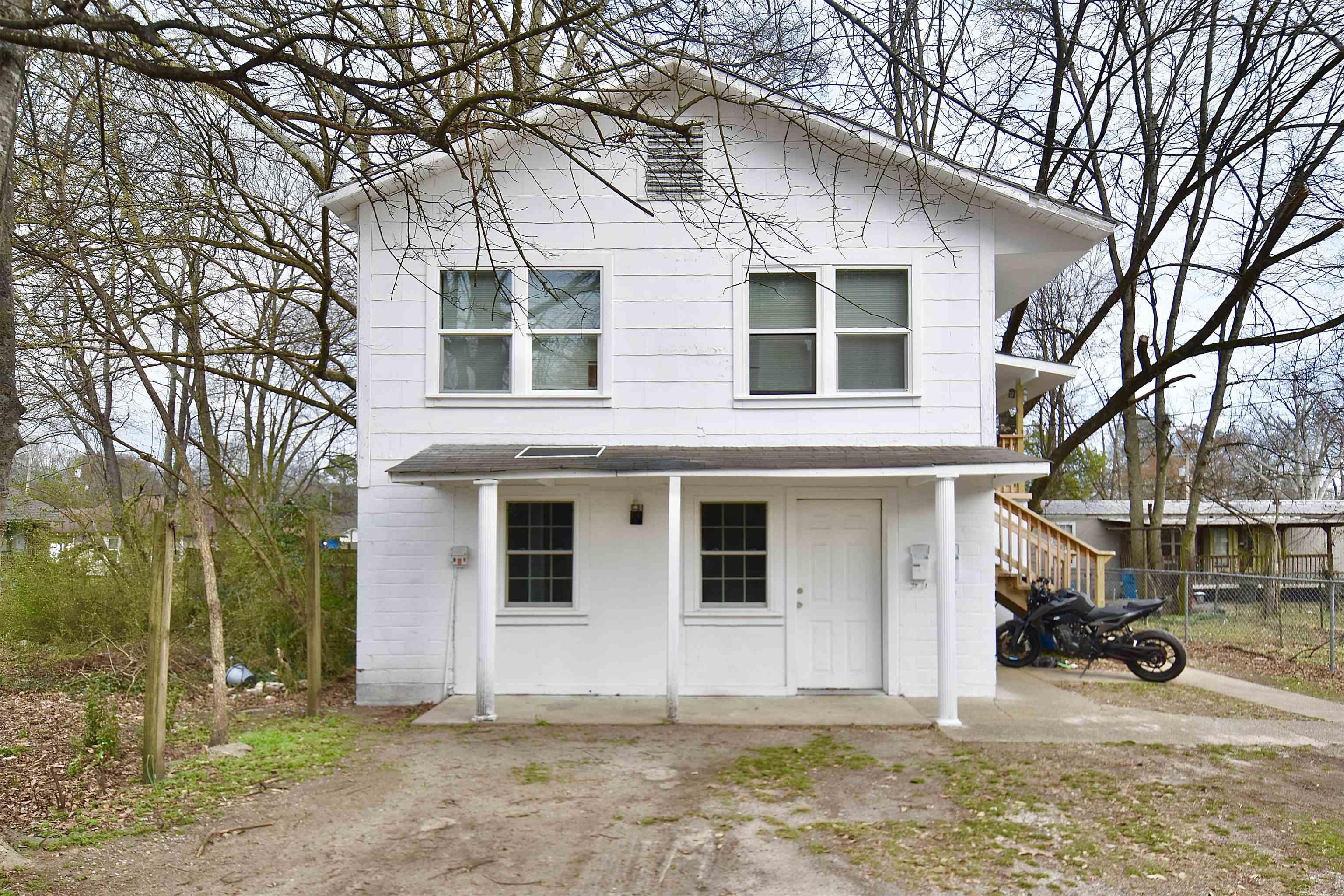 1221 & 1221-1/2 Georgia  Malvern, AR