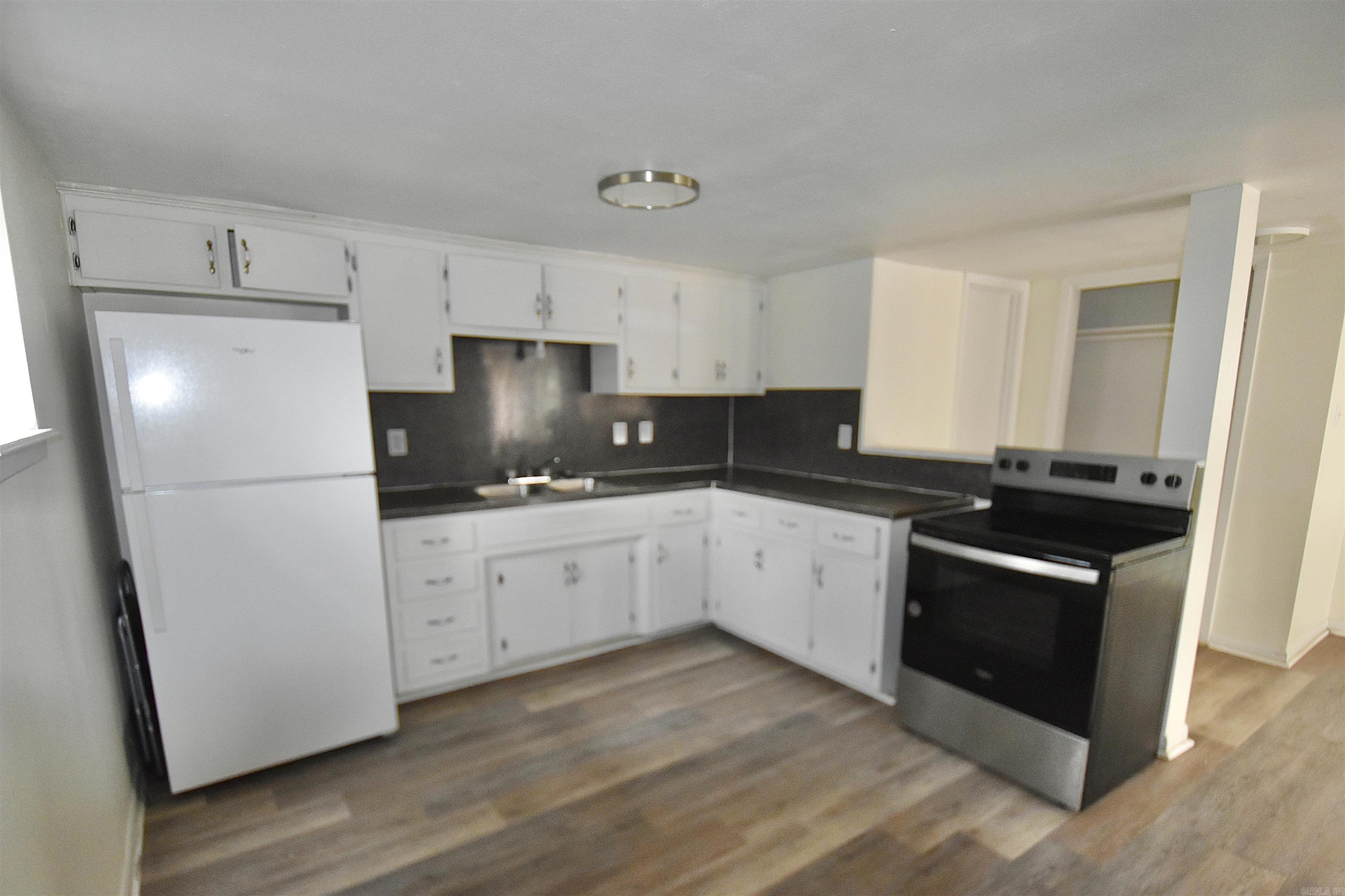 1221 & 1221-1/2 Georgia  Malvern, AR