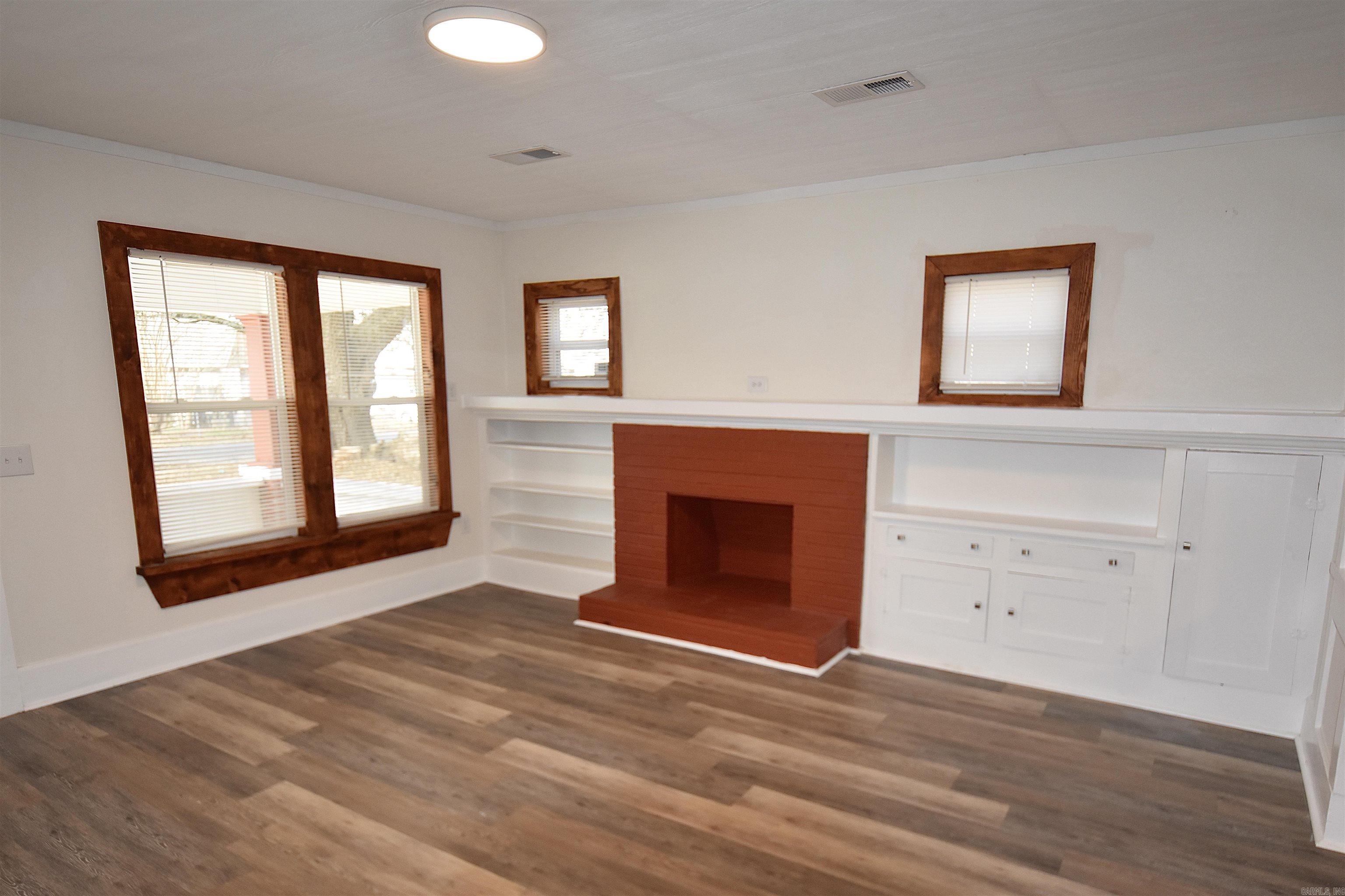 1221 & 1221-1/2 Georgia  Malvern, AR