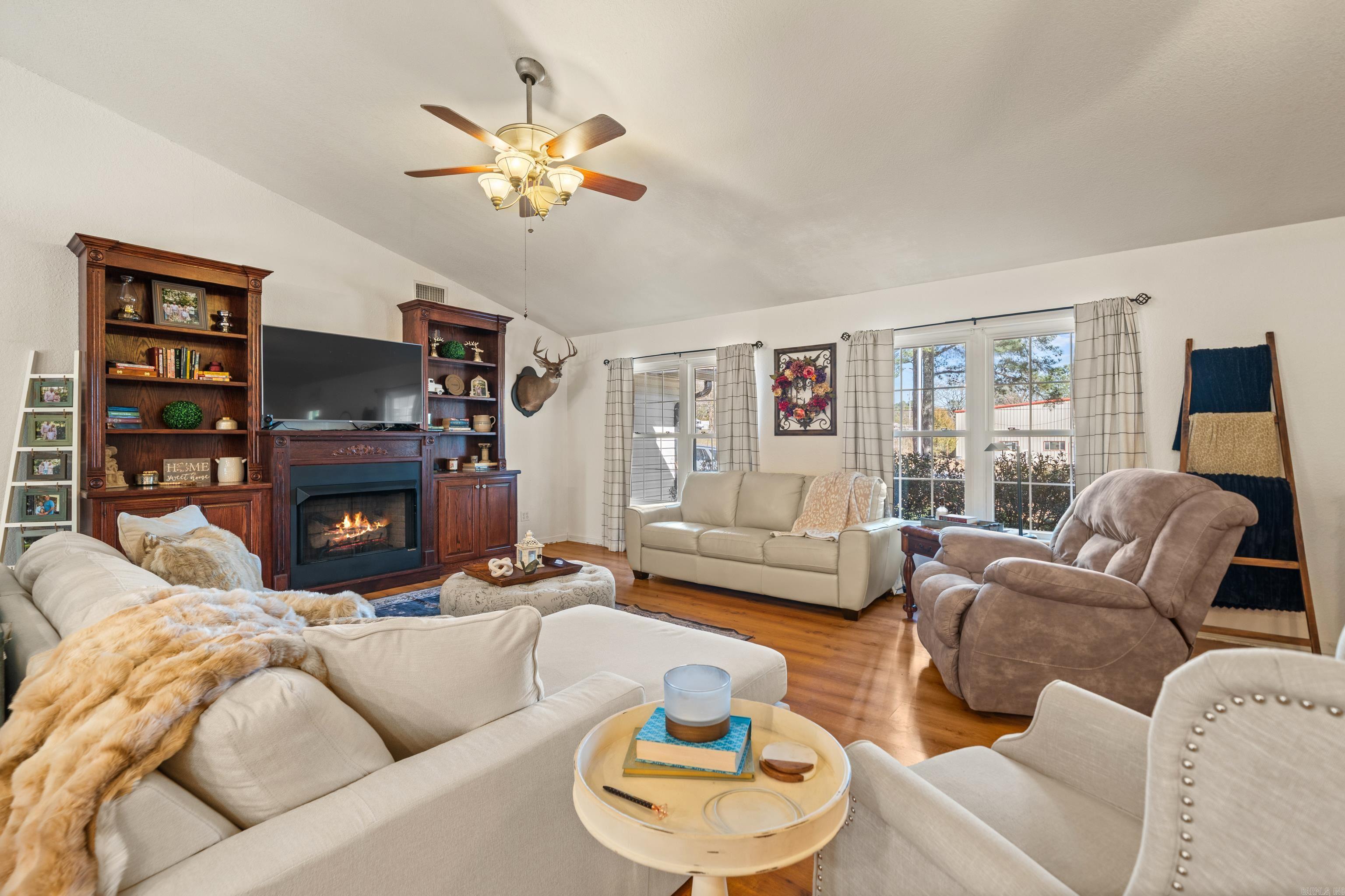 230 S Ross Maddox  Pearcy, AR