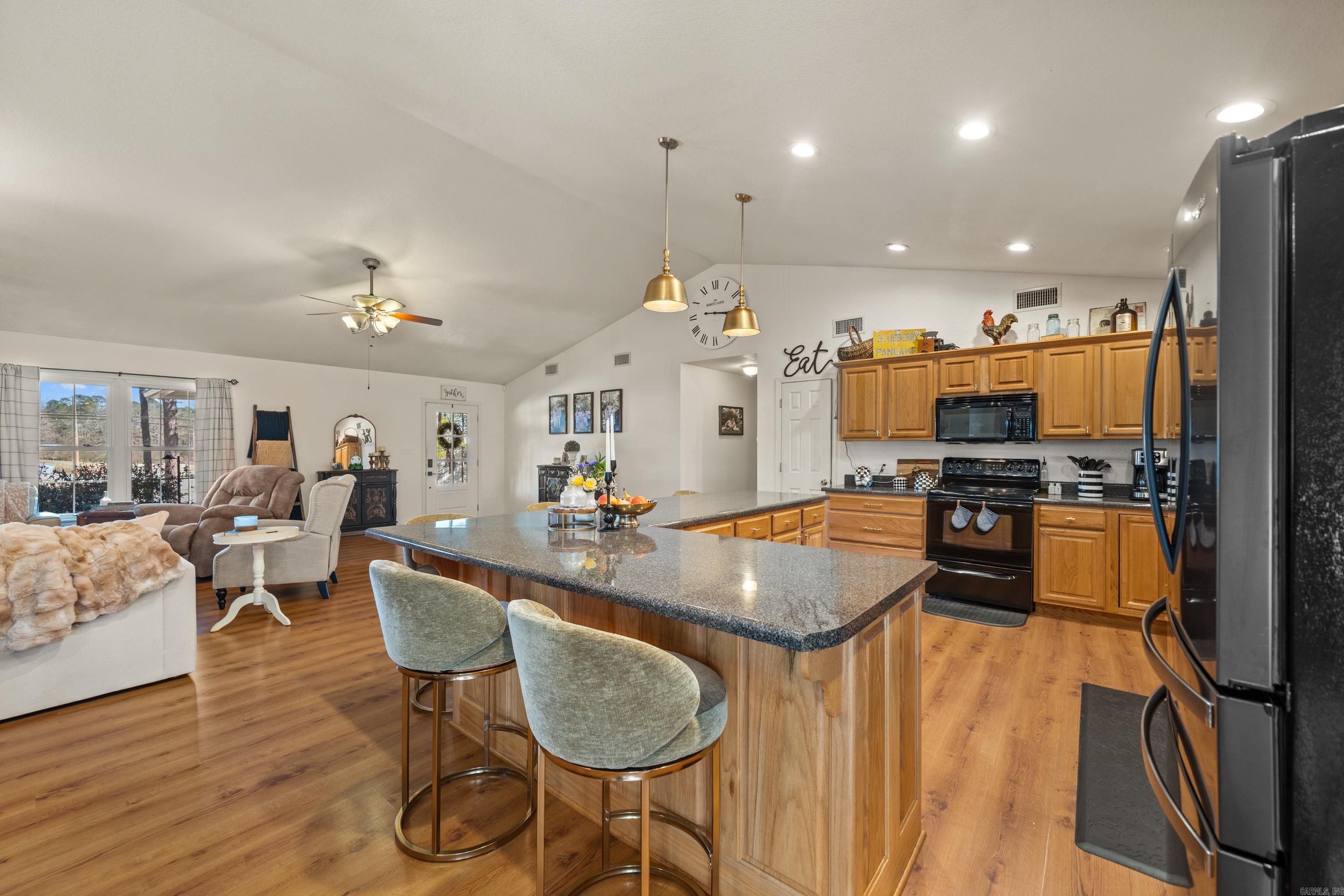 230 S Ross Maddox  Pearcy, AR