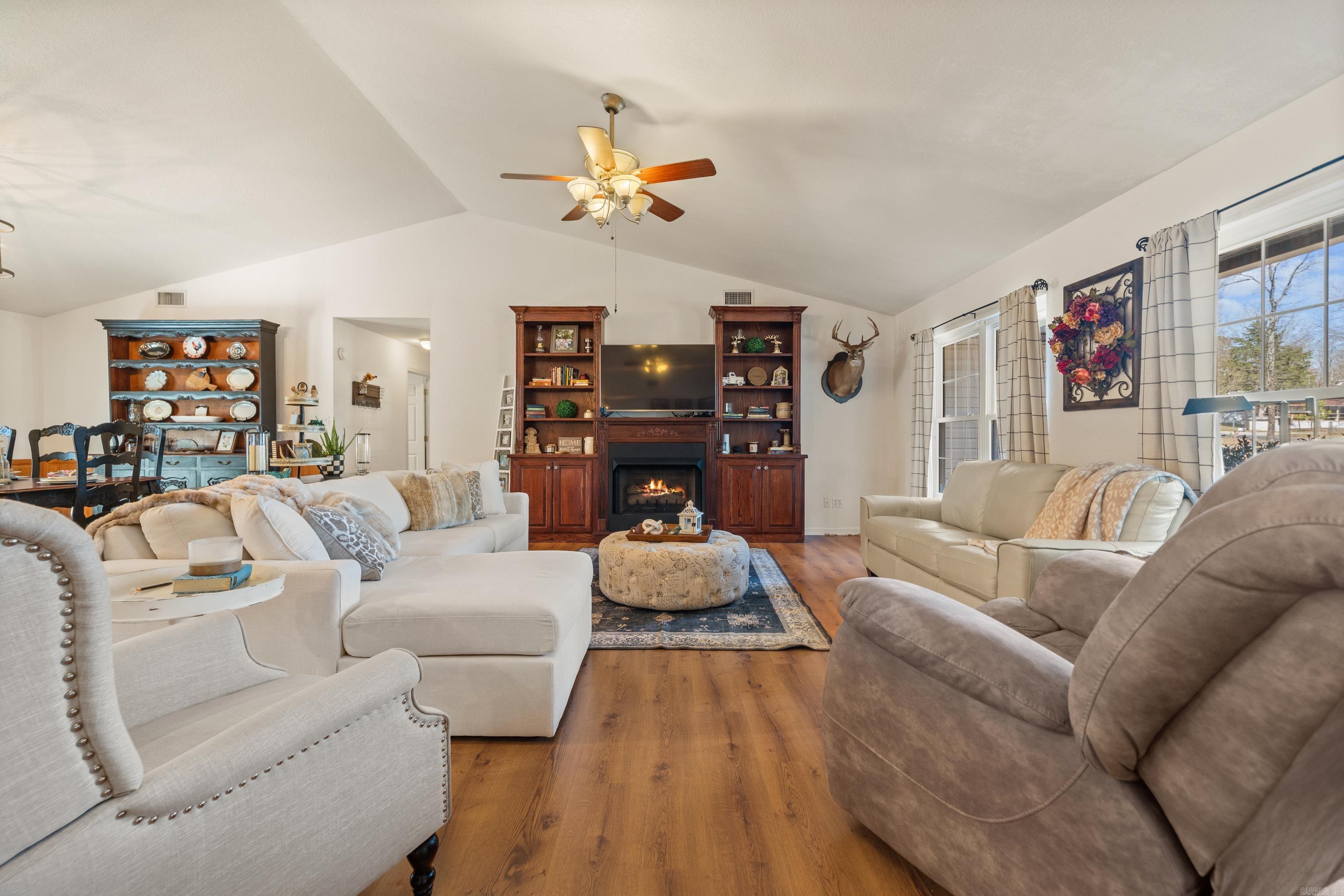 230 S Ross Maddox  Pearcy, AR