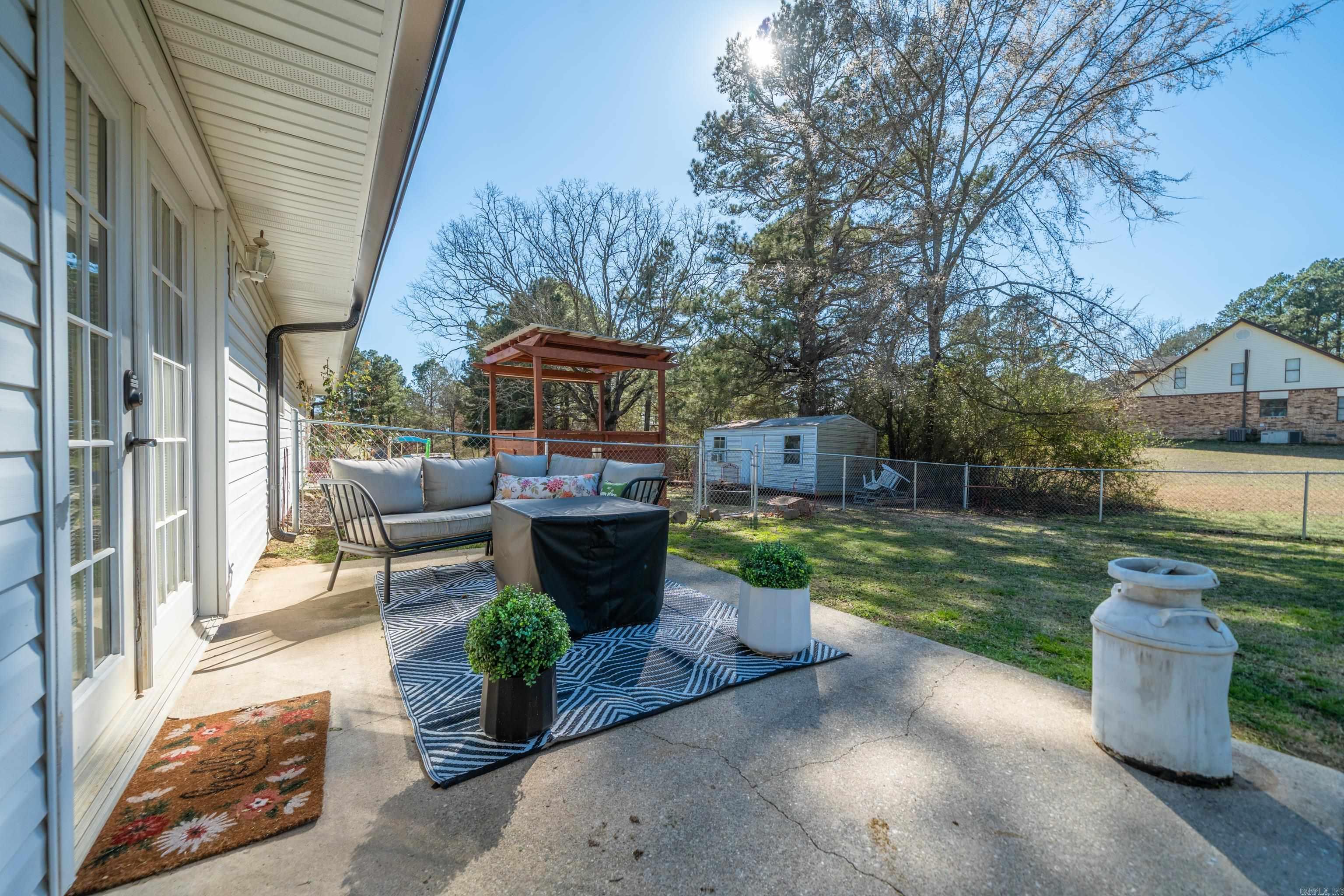 230 S Ross Maddox  Pearcy, AR