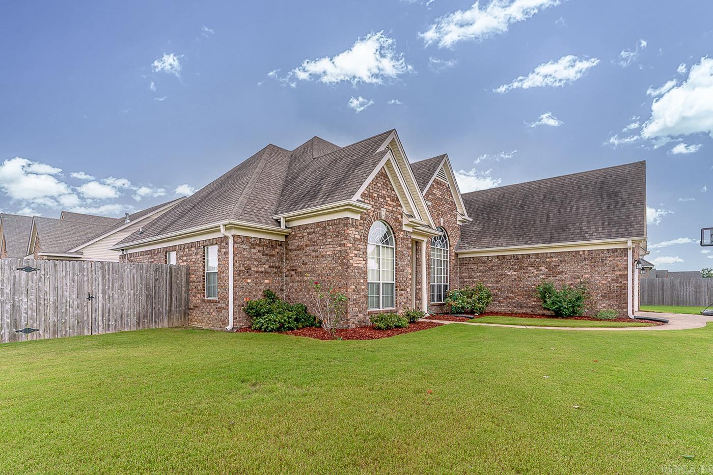 837 Belle Rive Dr  Marion, AR