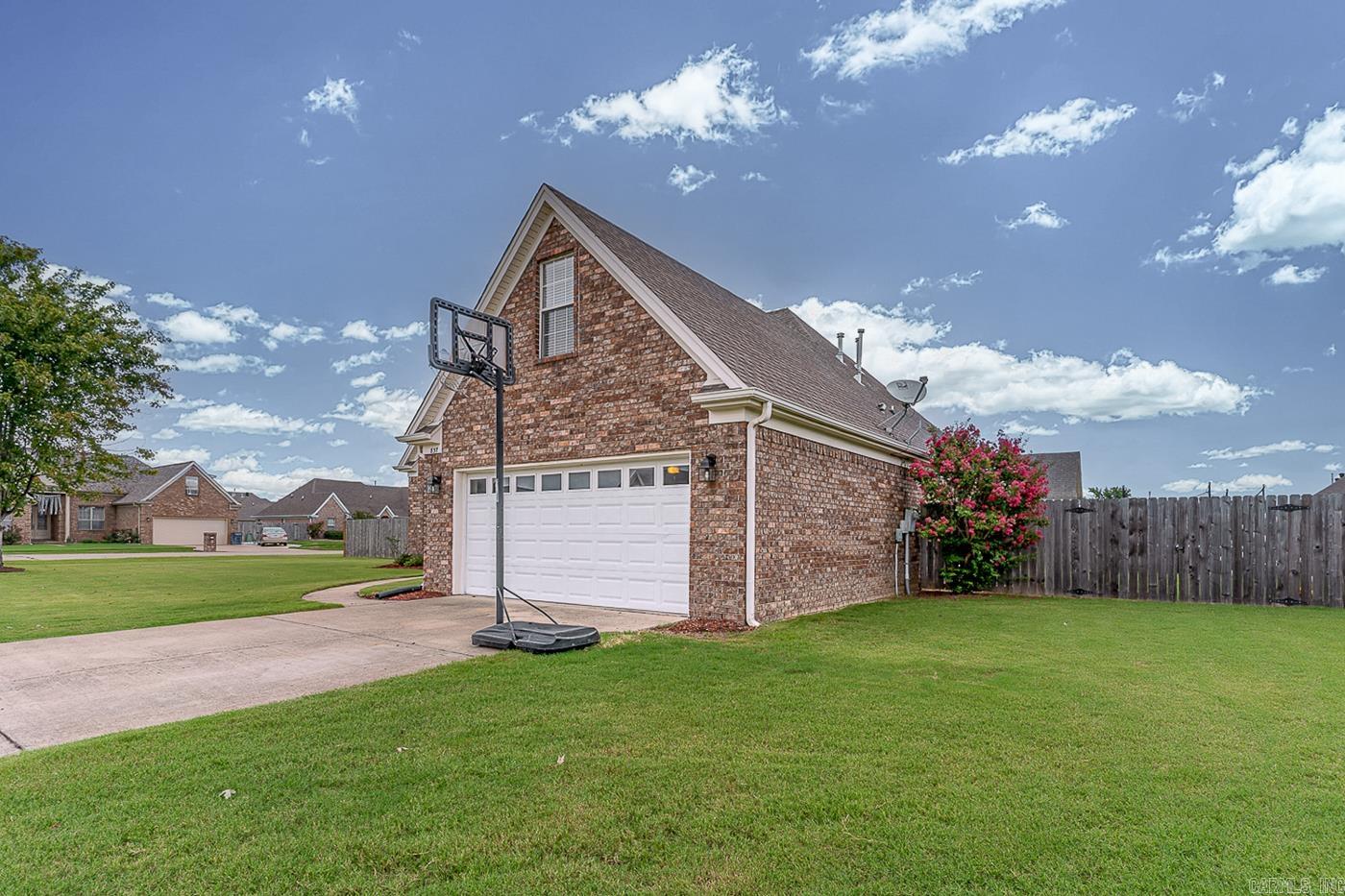 837 Belle Rive Dr  Marion, AR