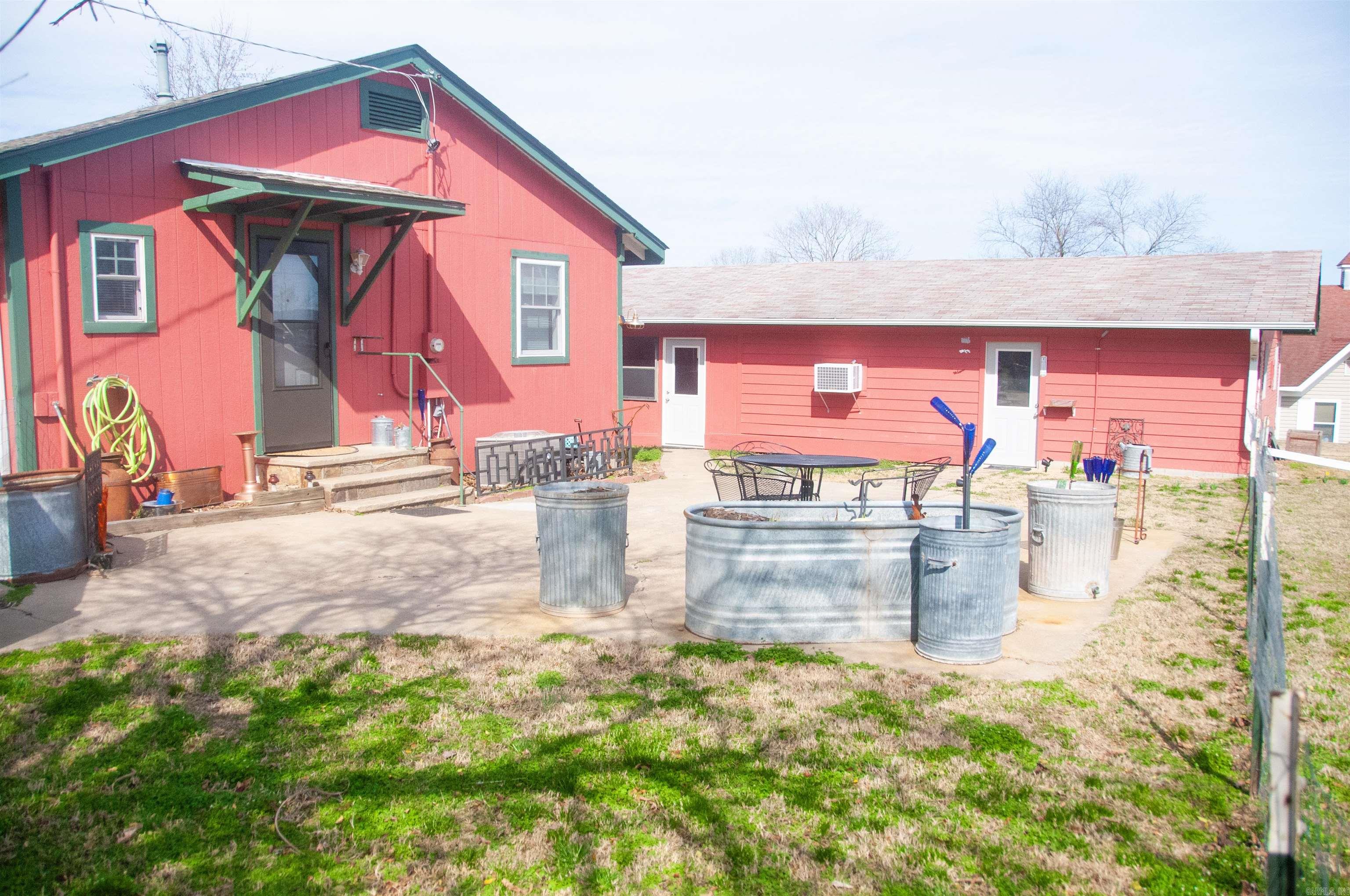 871 Highway 65  Clinton, AR
