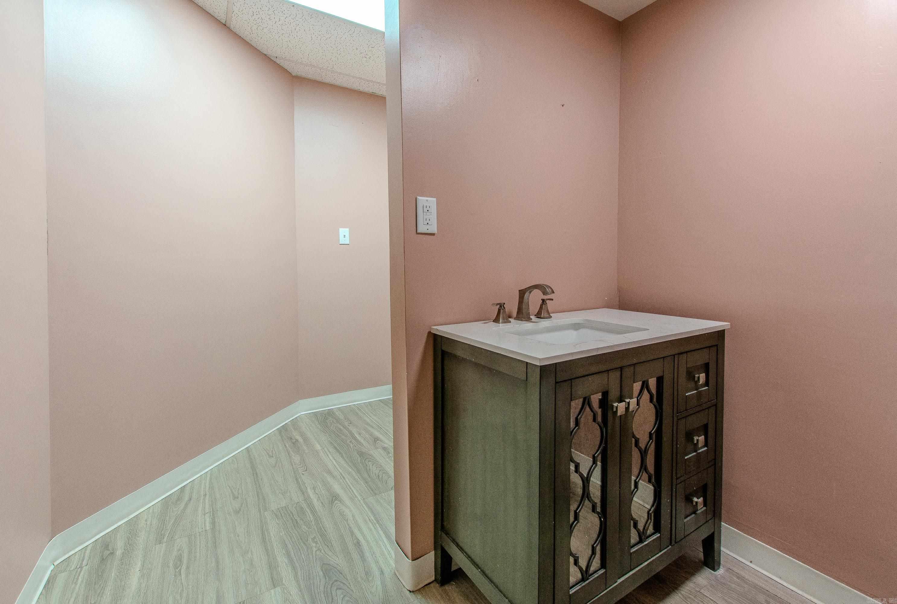 1904 Evans Loop  Bryant, AR