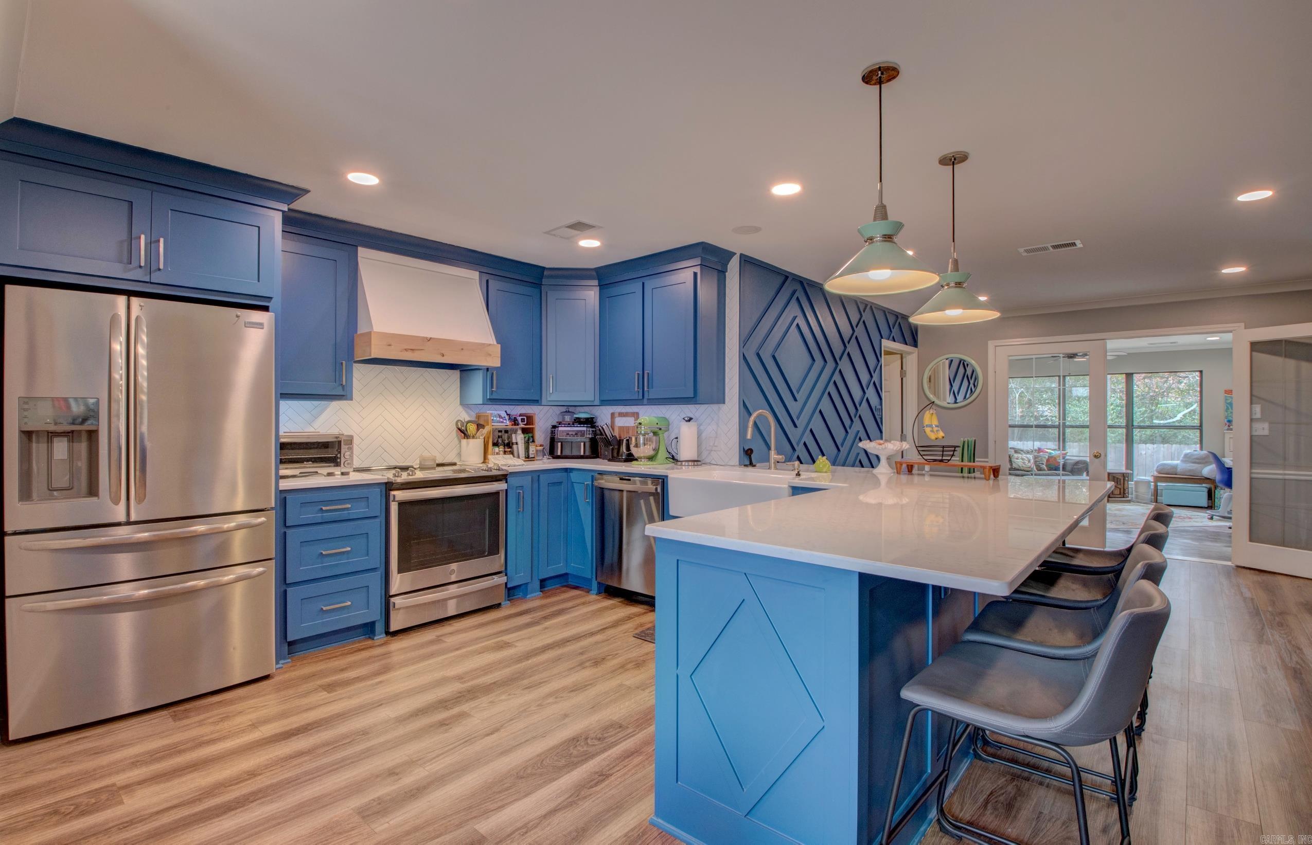 4 Riviera  Conway, AR