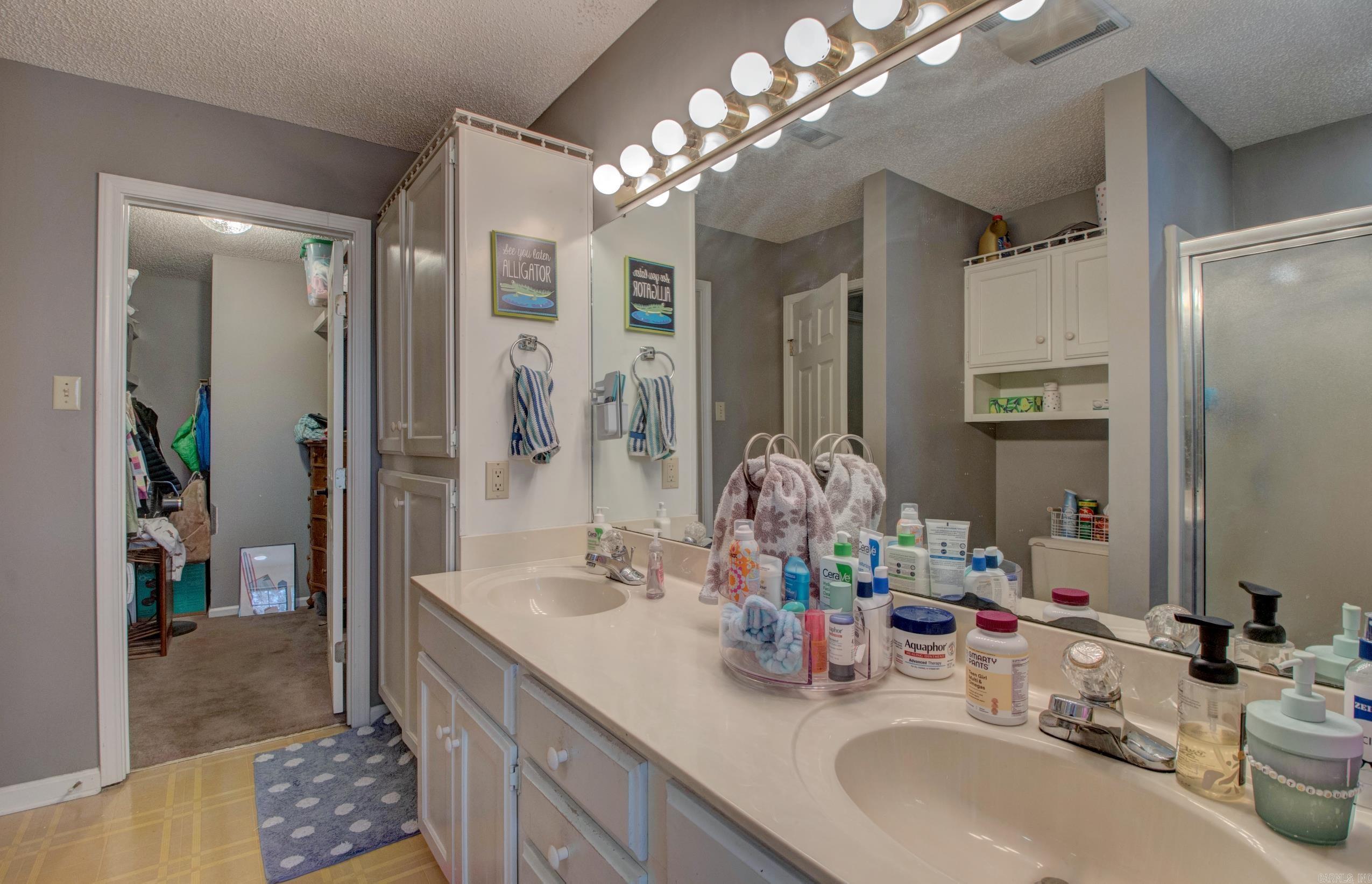 4 Riviera  Conway, AR