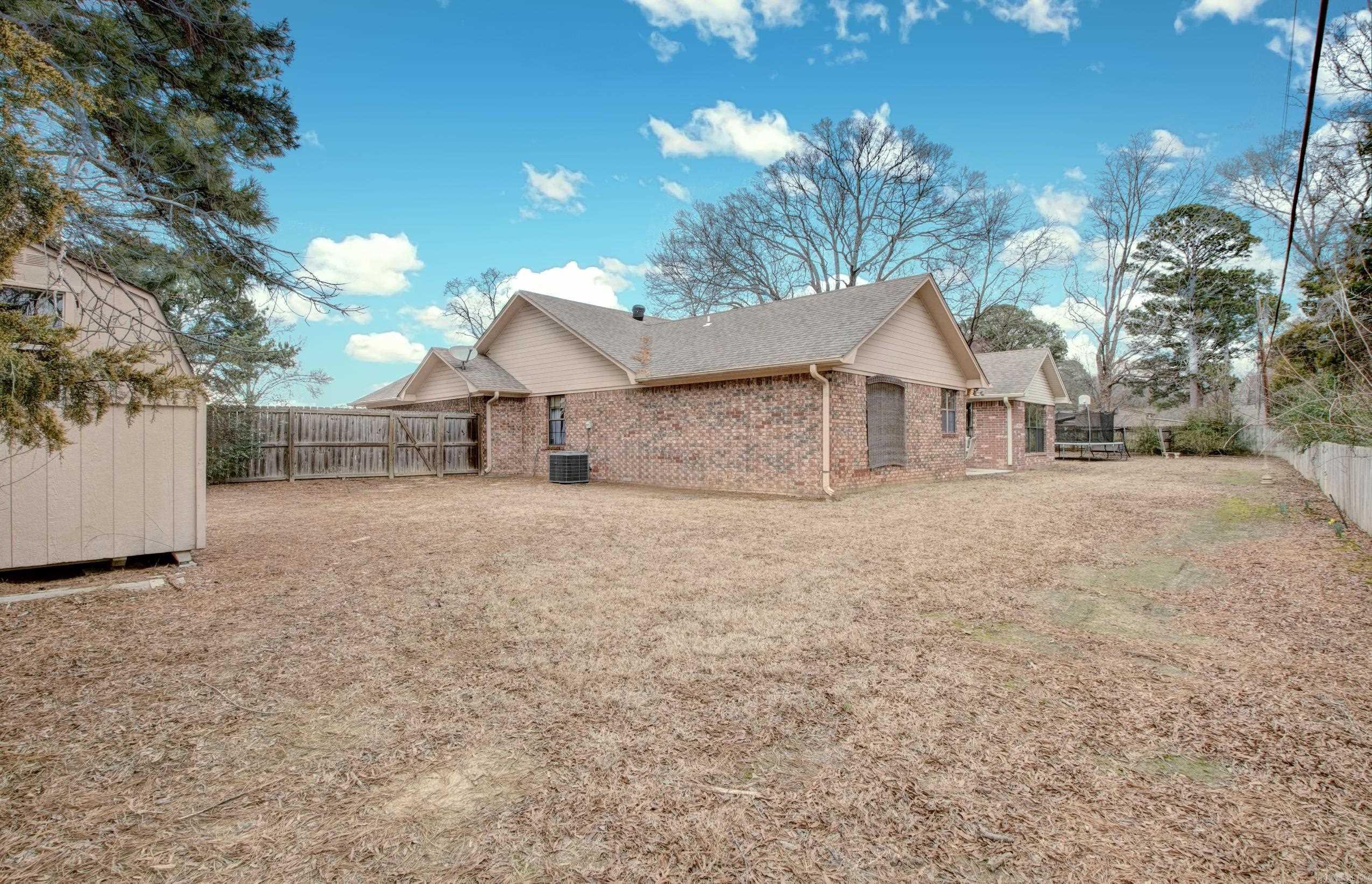 4 Riviera  Conway, AR