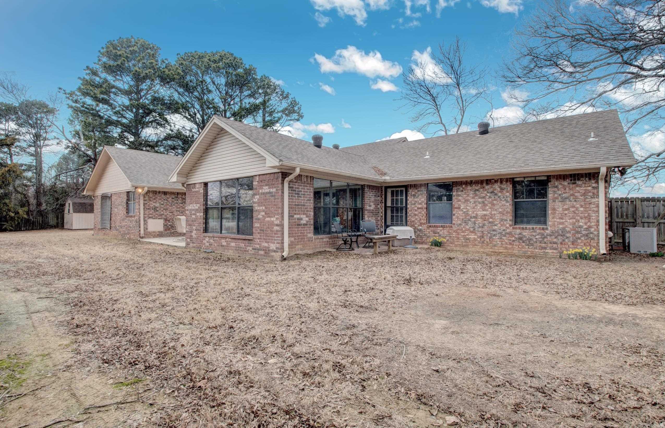 4 Riviera  Conway, AR