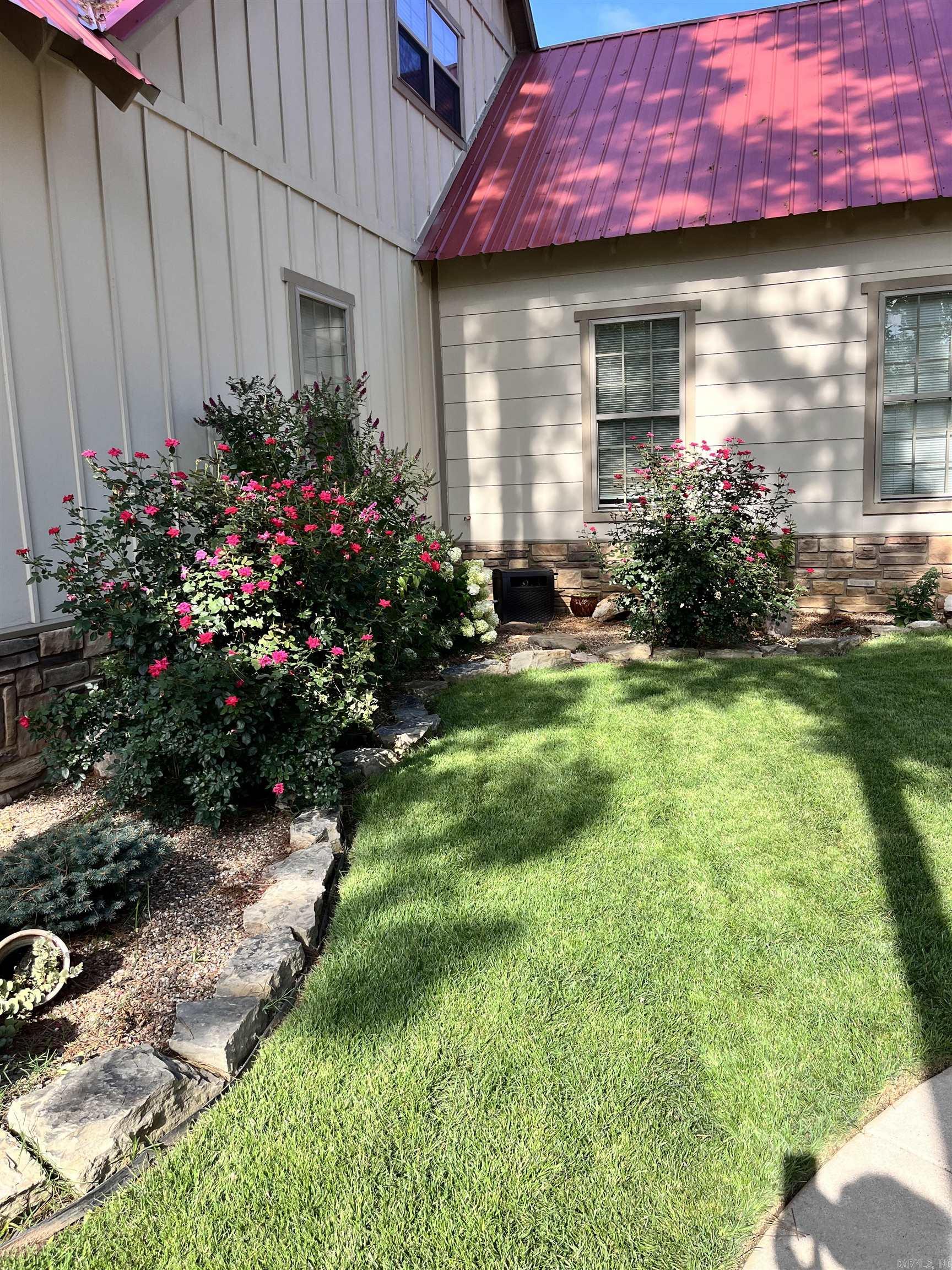 17 Diane's  Heber Springs, AR