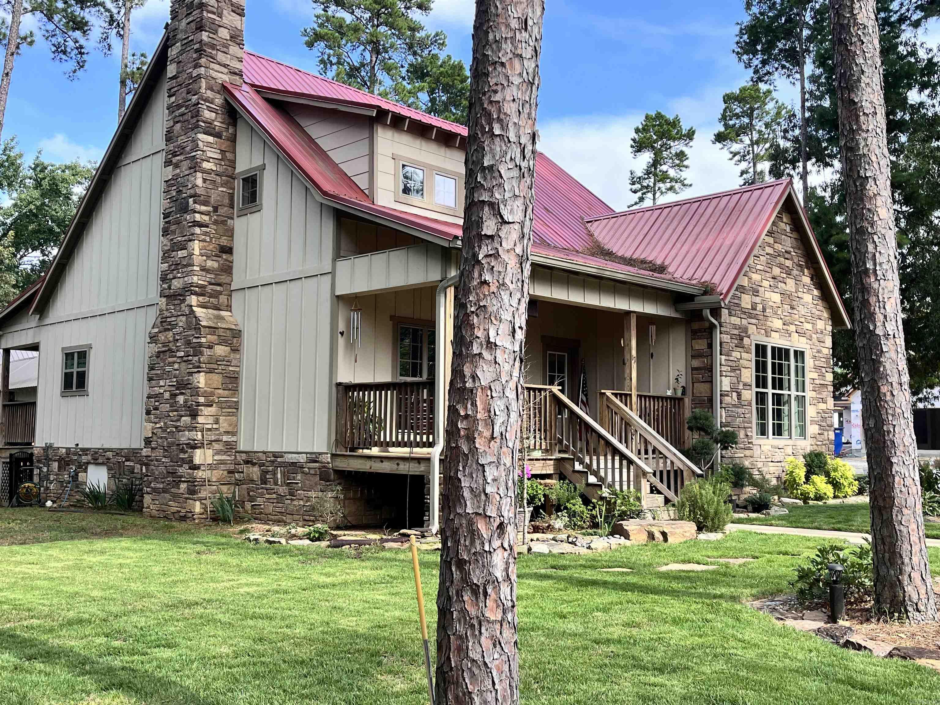 17 Diane's  Heber Springs, AR