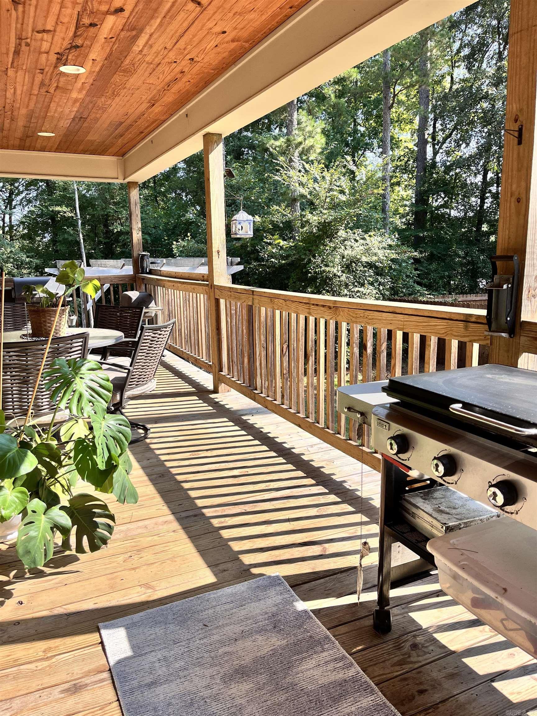 17 Diane's  Heber Springs, AR