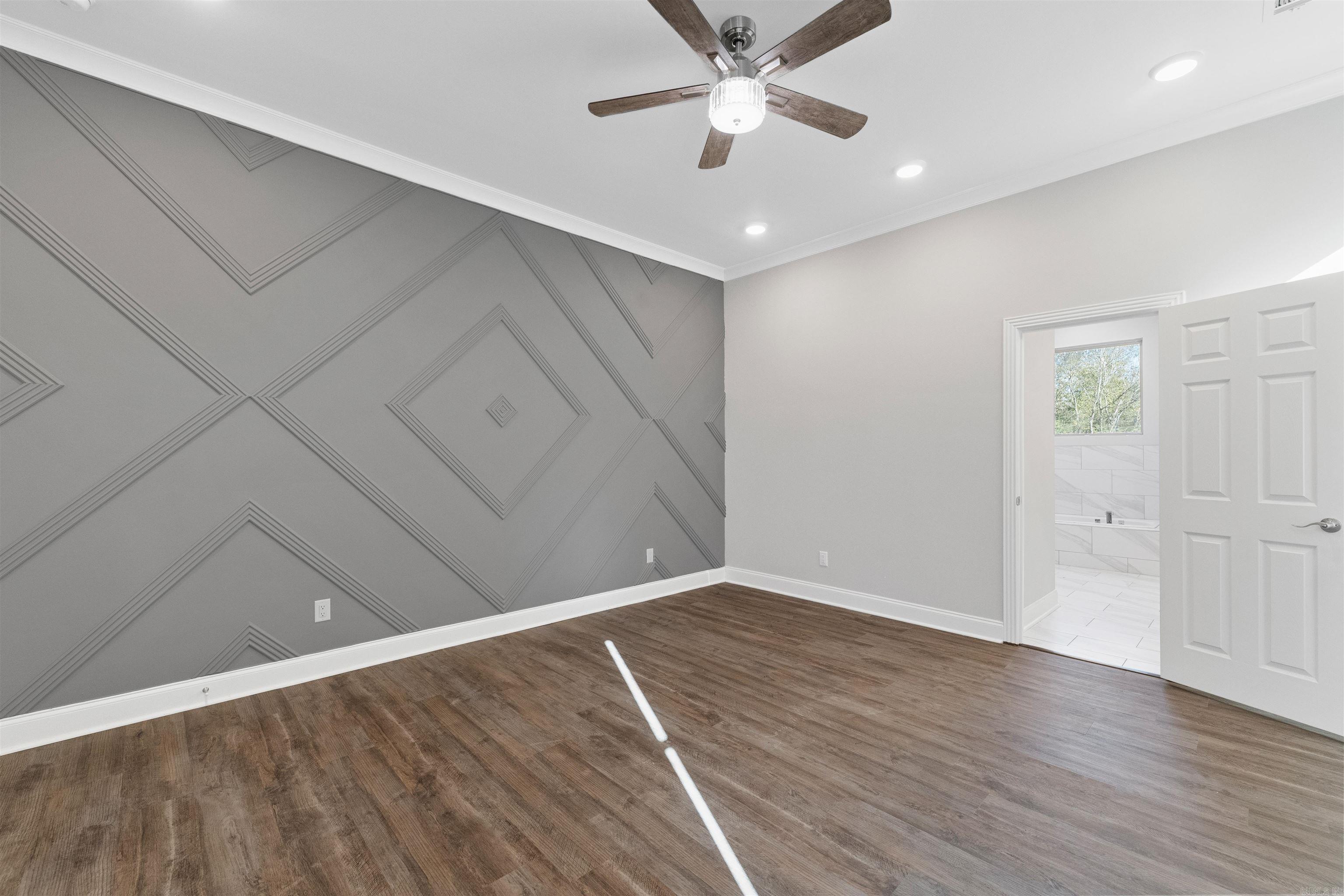 7926 S Shoreline  Benton, AR