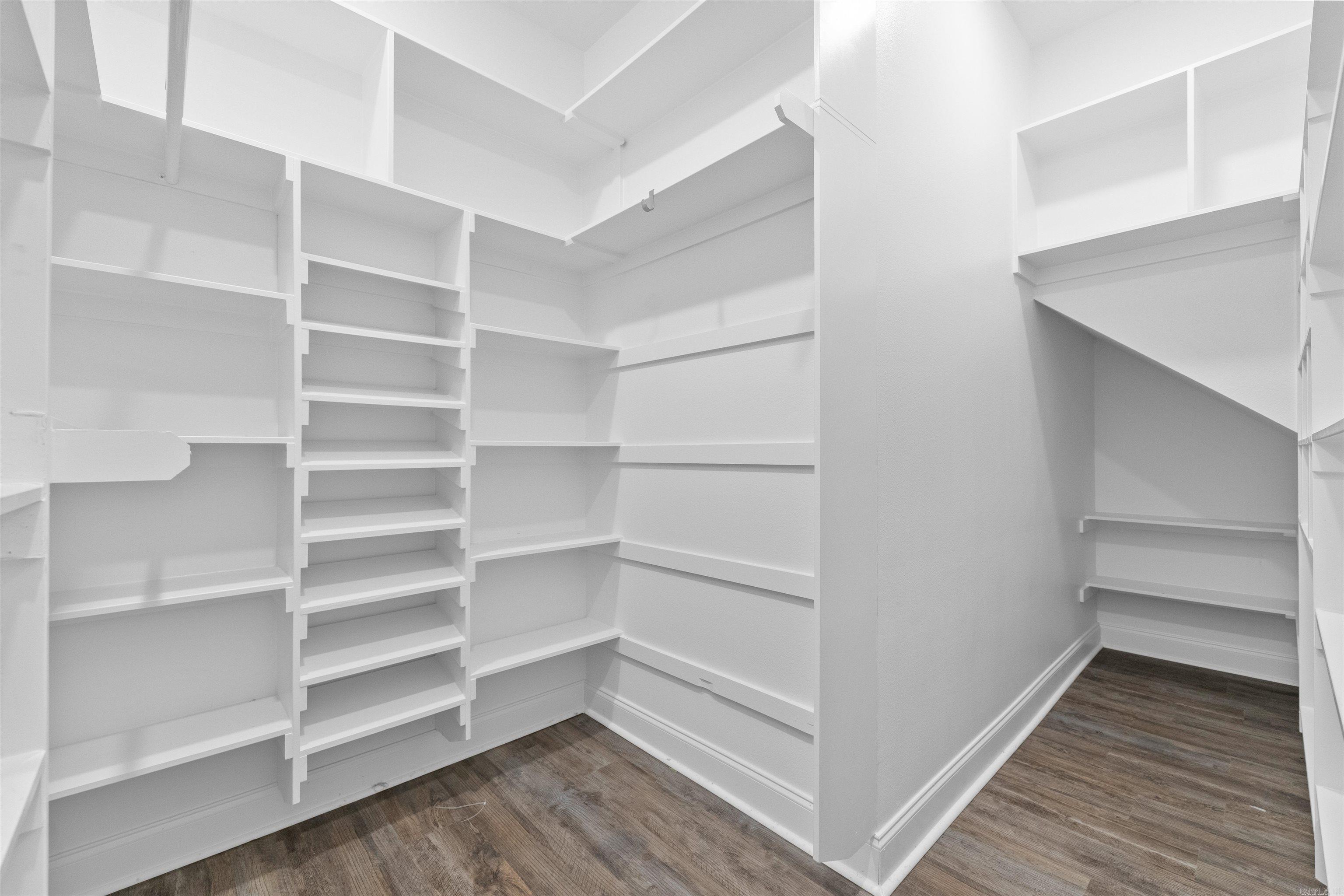 7926 S Shoreline  Benton, AR