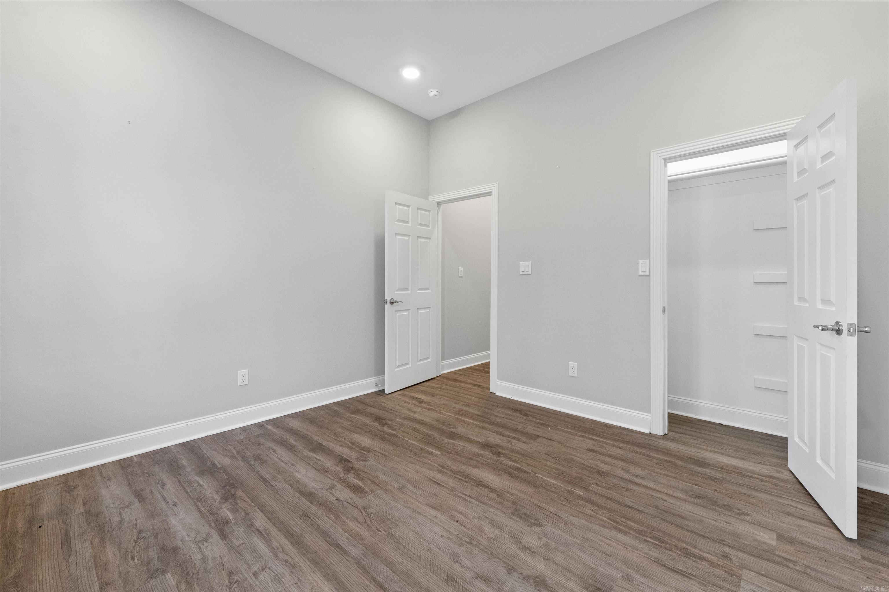 7926 S Shoreline Boulevard Benton, AR 72019