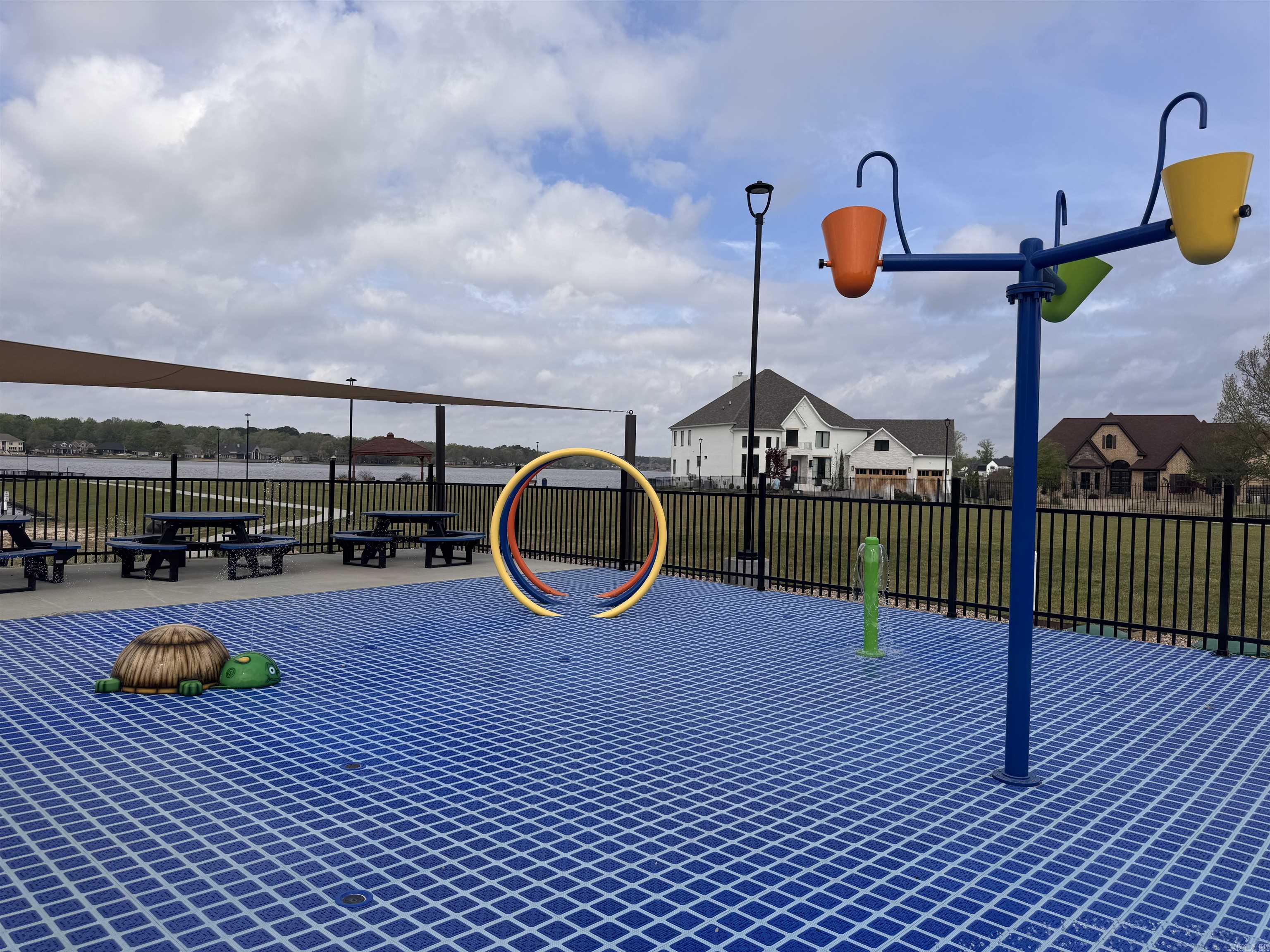 7926 S Shoreline Boulevard Benton, AR 72019