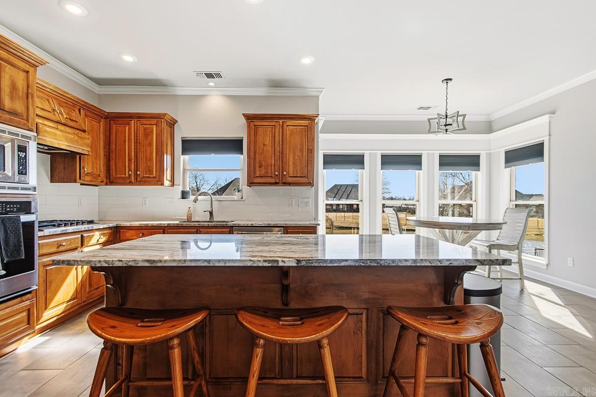 5015 Caribbean Drive W Benton, AR 72019