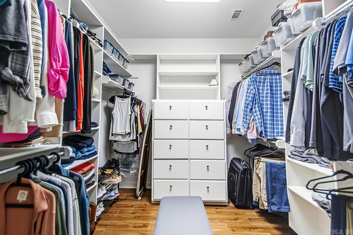 5015 Caribbean Drive W  Benton, AR