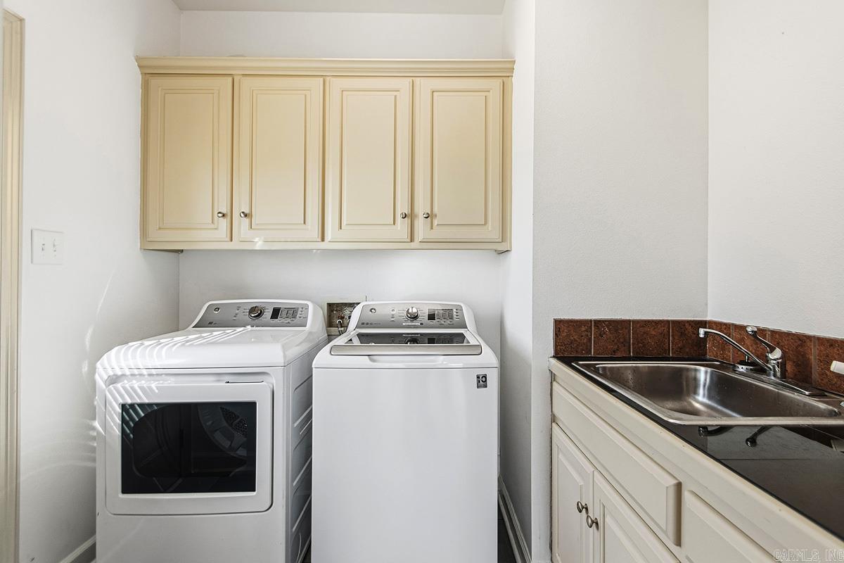 5015 Caribbean Drive W  Benton, AR